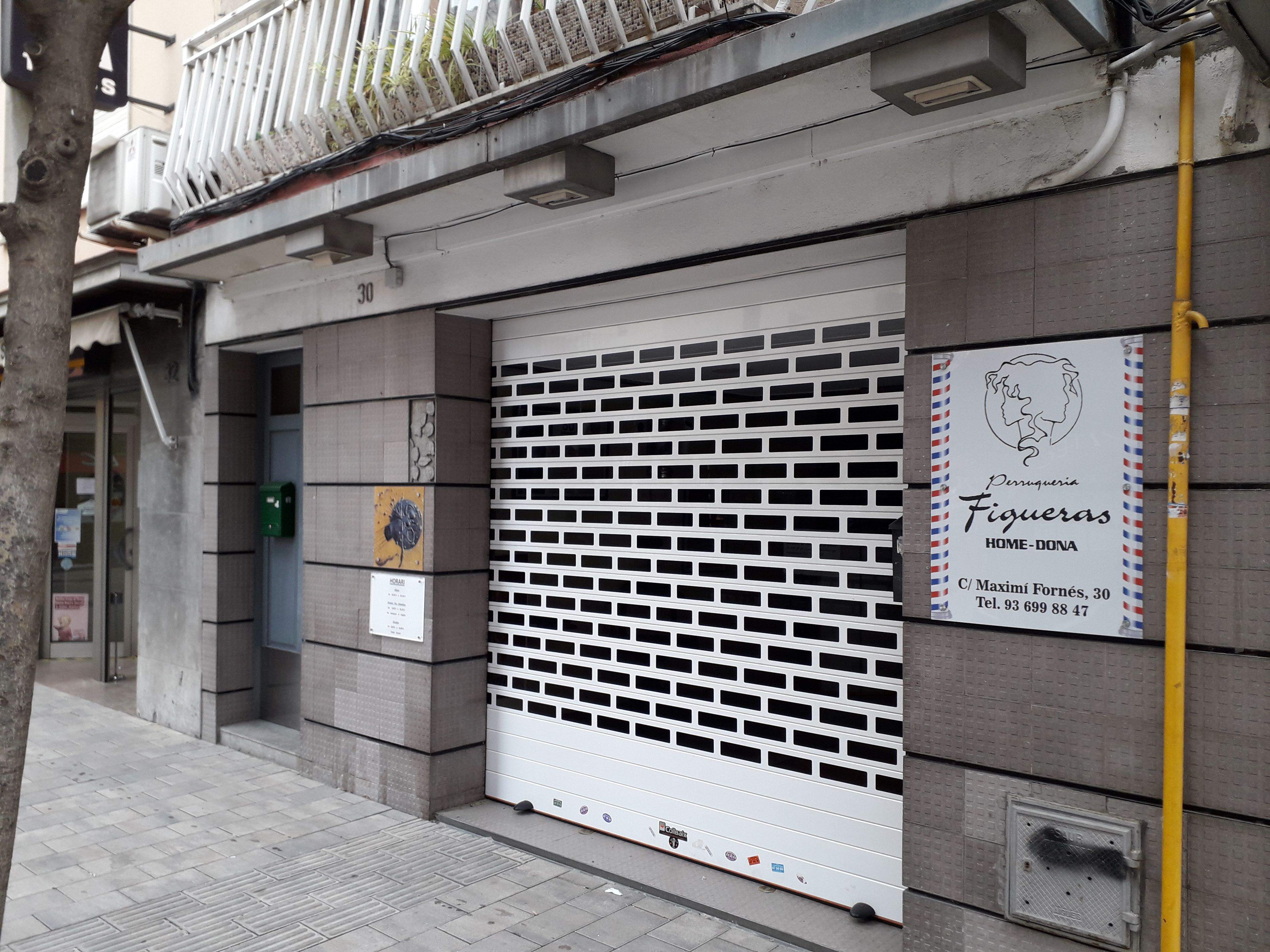 Perruqueria tancada de Rubí. FOTO: Redacció