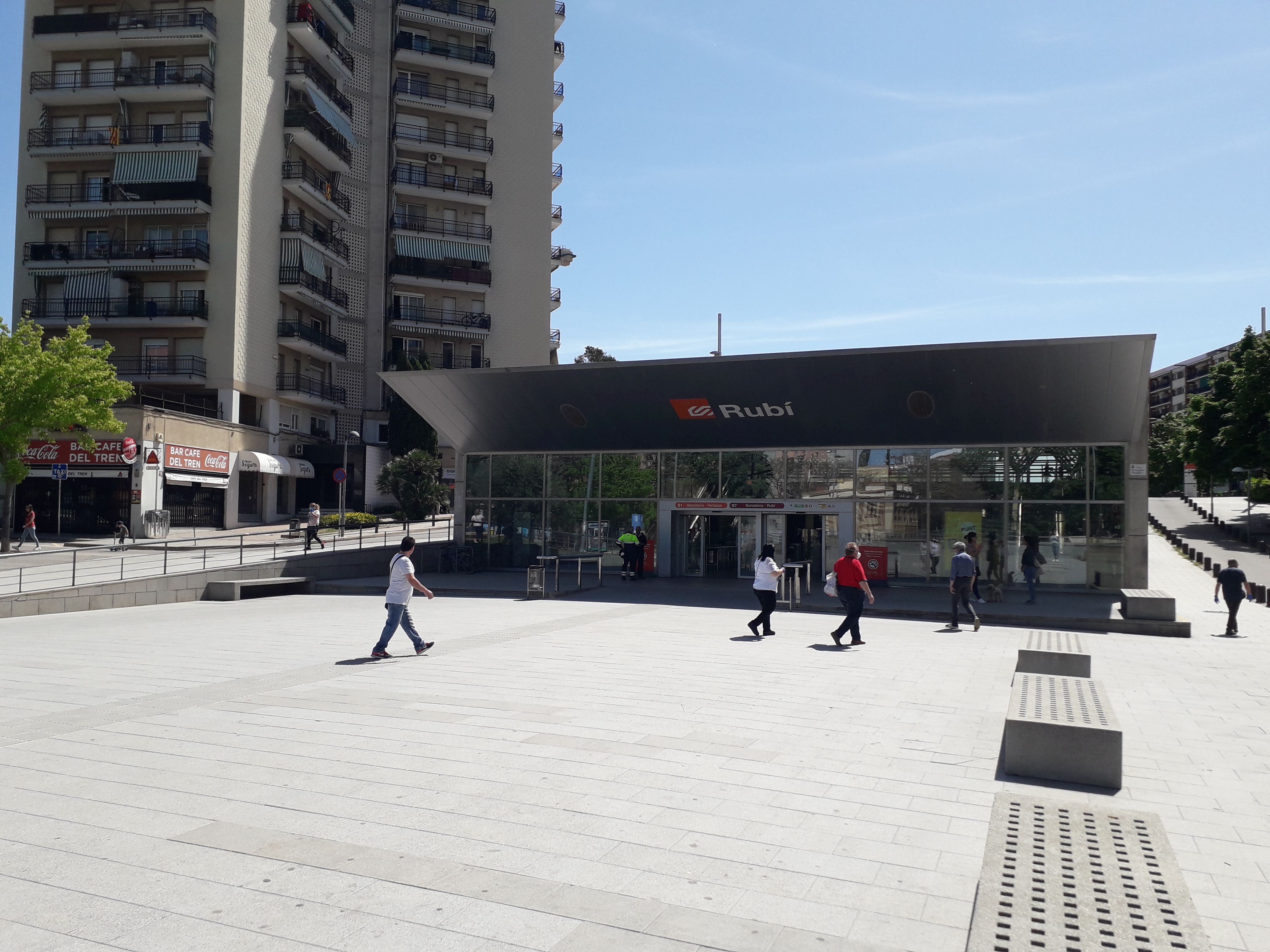 En aquesta nova fase encara no tindran permesa l'obertura de les terrasses els bars i restaurants i els equipaments esportius de Rubí. FONT: Núria HS