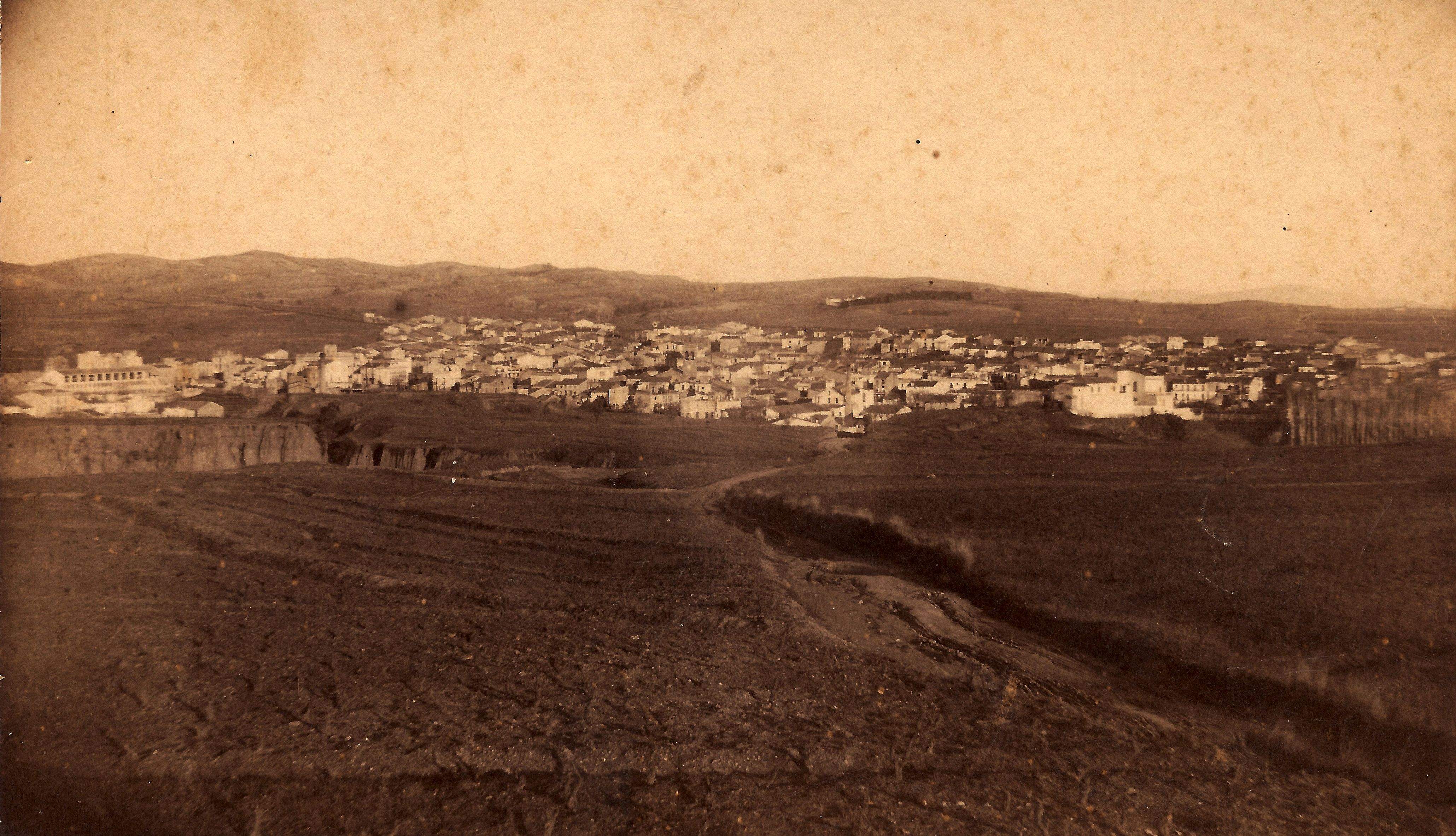 Panoràmica de Rubí en el 1890. FOTO:  Artur Carulla i Ambròs/ "Rubí desaparegut", editorial Efadós