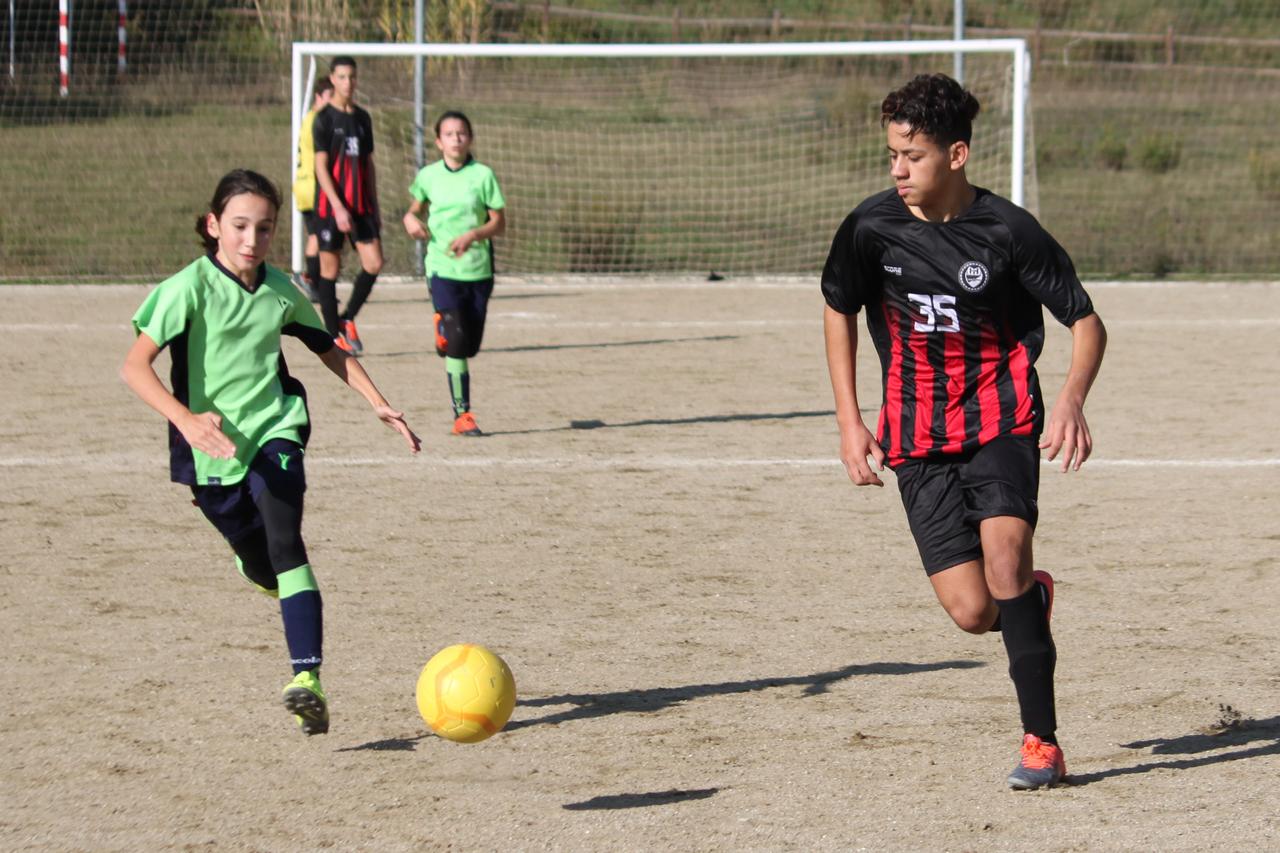 El Club Escola de Futbol Can Mir-Rubí inicia el termini d’inscripcions per la temporada 2020/21. FOTO: CEF Can Mir El Club Escola de Futbol Can Mir-Rubí inicia el termini d’inscripcions per la temporada 2020/21. FOTO: CEF Can Mir