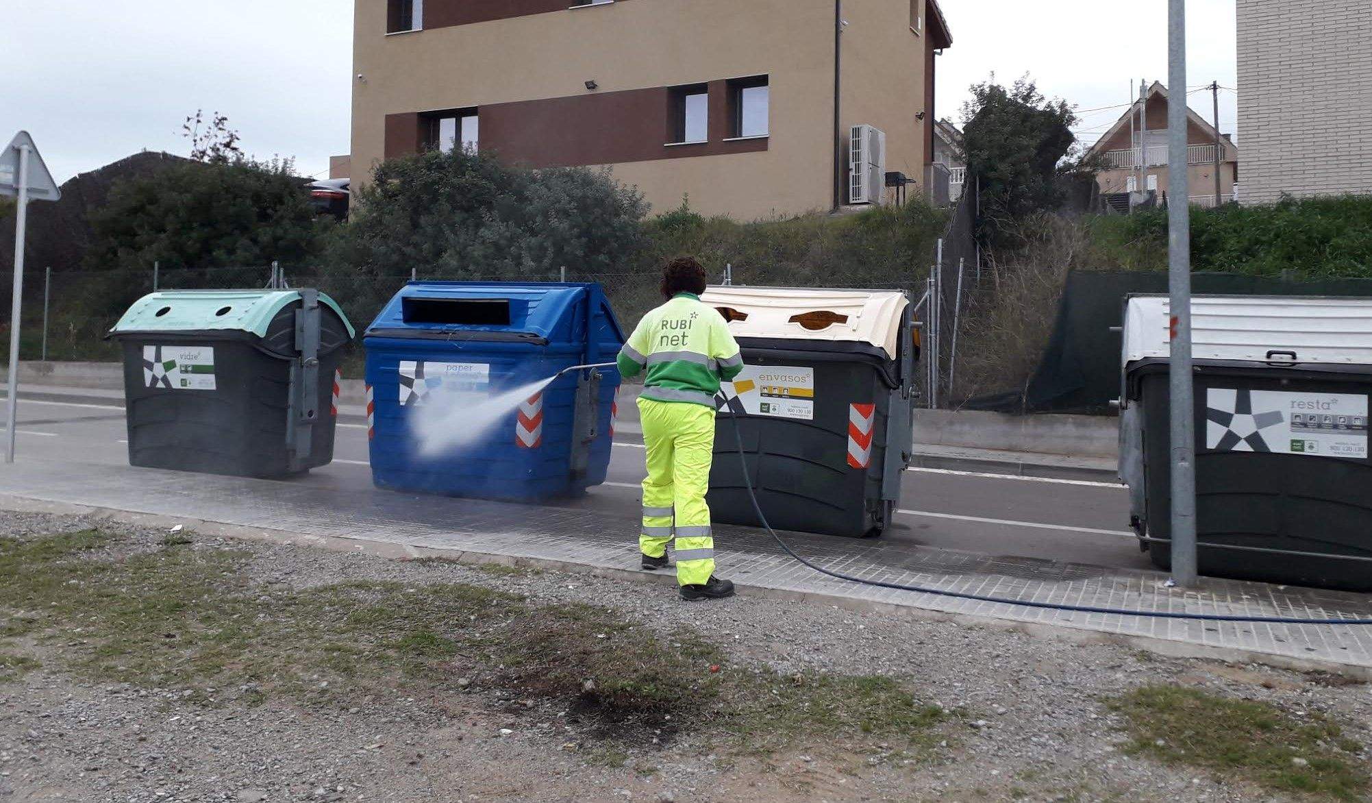 Els treballadors de la neteja viària anuncien vaga indefinida a partir del 20 de desembre. FOTO: N.Hueso