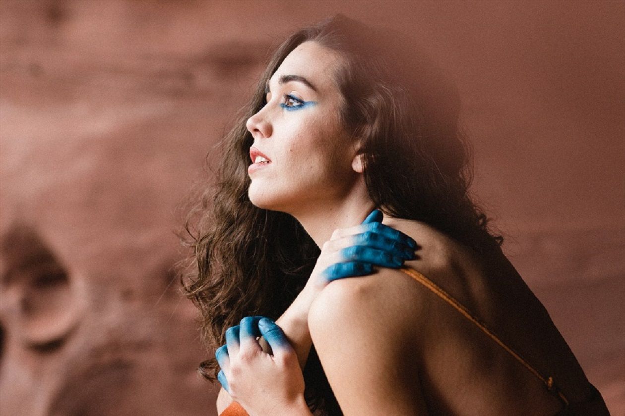 Carolina Alabau en una imatge promocional del seu disc. FOTO: Montse Capdevila