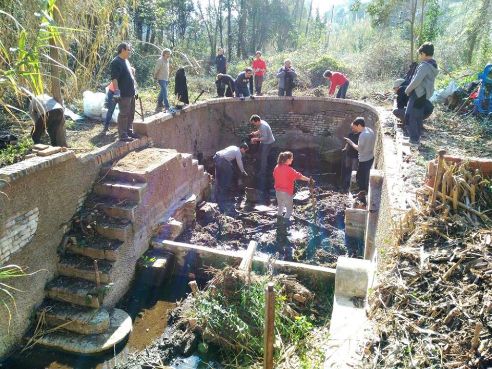 Obres de restauració a la Font de Cant Moritz. FOTO: Rubí d'Arrel