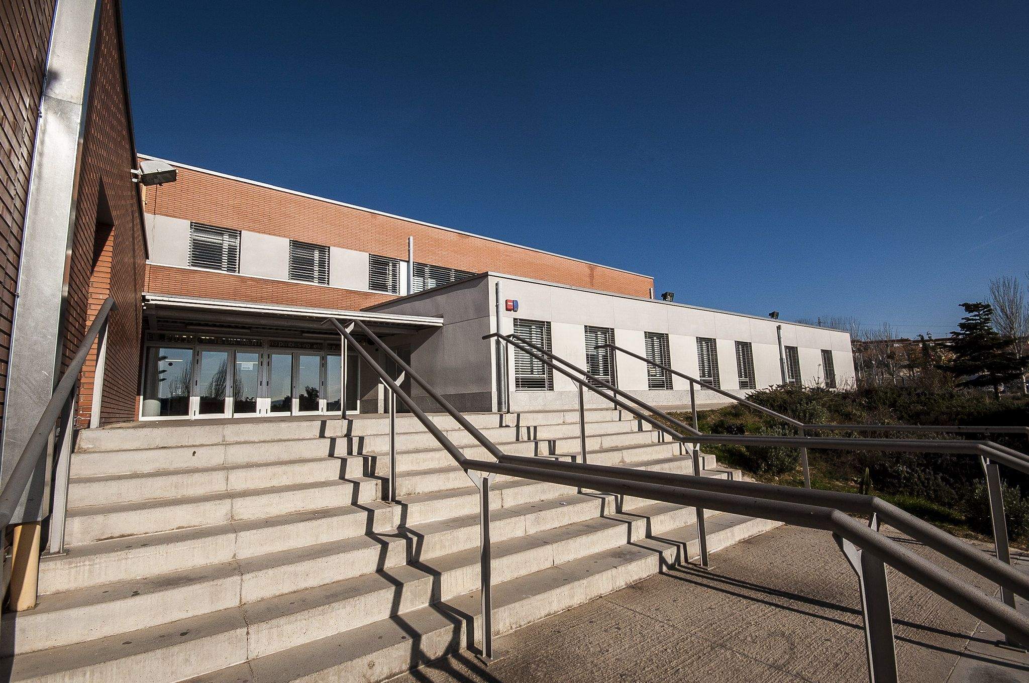 Educació obre 13 grups nous d'FP al Vallès Occidental per atendre un increment de la demanda. L’Institut l’Estatut. FOTO: Ajuntament de Rubí-César Ponte Rubí-César Pont Educació obre 13 grups nous d'FP al Vallès Occidental per atendre un increment de la demanda. L’Institut l’Estatut. FOTO: Ajuntament de Rubí-César Ponte Rubí-César Pont