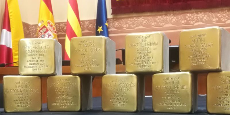 Detall de les llambordes que custodia l'Ajuntament de Rubí i es col·locaran el 21 de setembre. FOTO: Redacció Detall de les llambordes que custodia l'Ajuntament de Rubí i es col·locaran el 21 de setembre. FOTO: Redacció