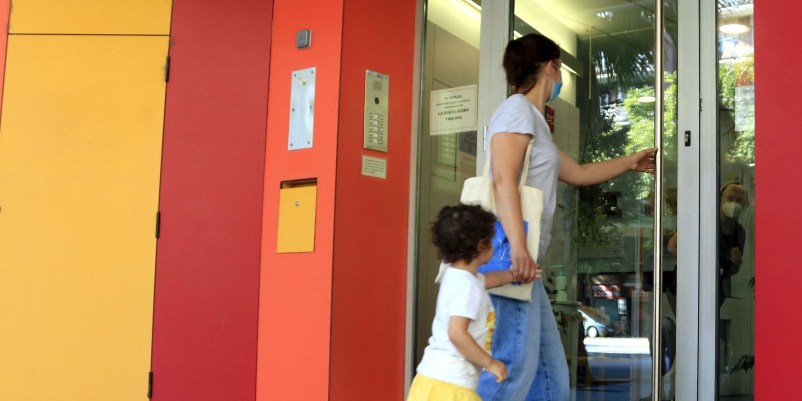 L’AUP considera que les ajudes econòmiques actuals a la infància de Rubí “són insuficients”. FOTO: ACN