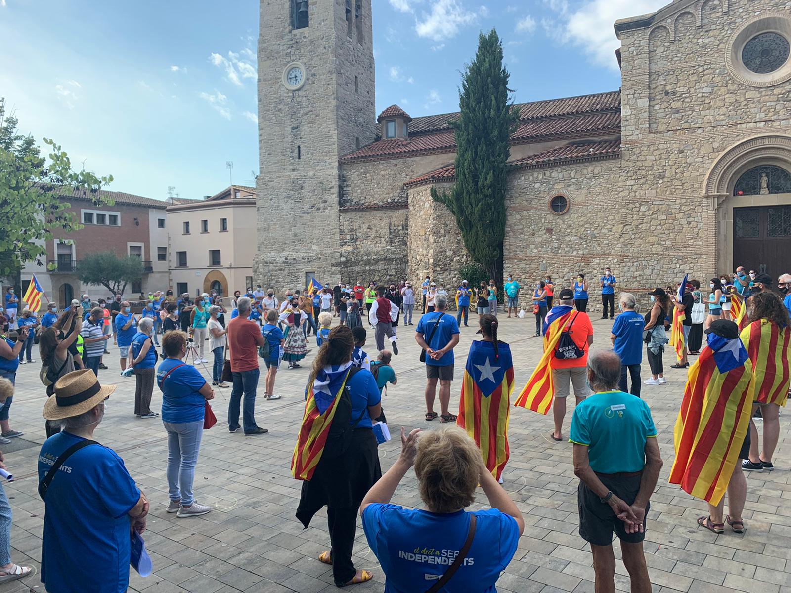 Mobilització a la plaça Doctor Guardiet per la Diada de Catalunya. FOTO: Cedida