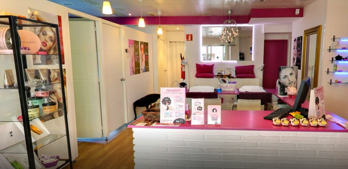 Interior d'un dels centres d'estètica French Kiss situat a Rubí. FOTO: Google Maps