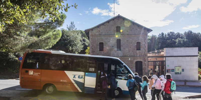 Bus Parc per anar Sant Llorenç del Munt i l'Obac Ricard Badia Diputació de Barcelona Bus Parc per anar Sant Llorenç del Munt i l'Obac Ricard Badia Diputació de Barcelona