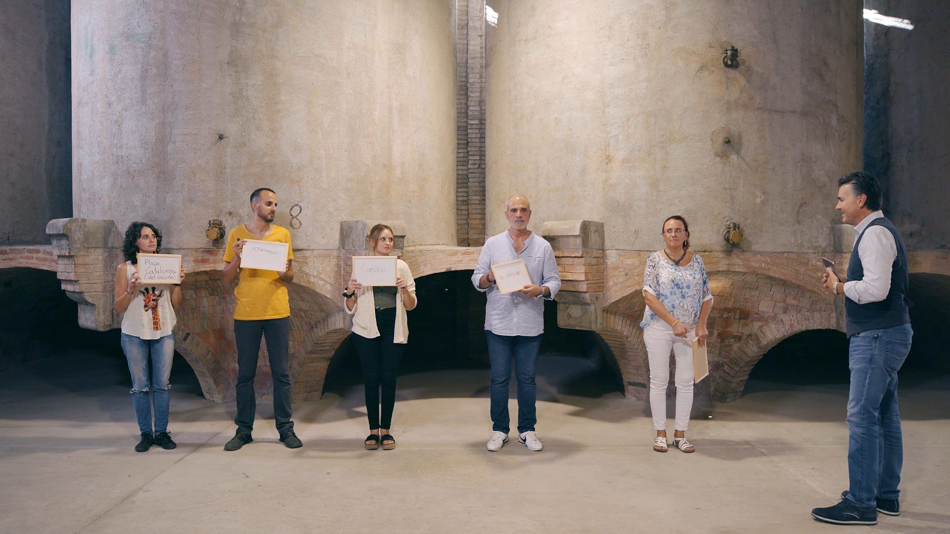 La família rubinenca Serra Busqué, en un moment del programa, al Celler. FOTO: Persona infiltrada