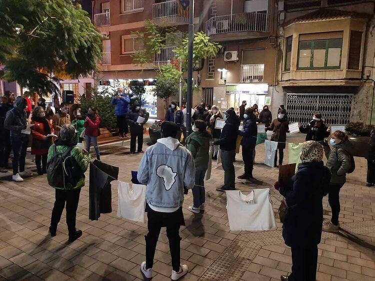 Protesta i reivindicació a Rubí contra el Pacte Europeu de Migració i Asil. FOTO: Rubí Acull