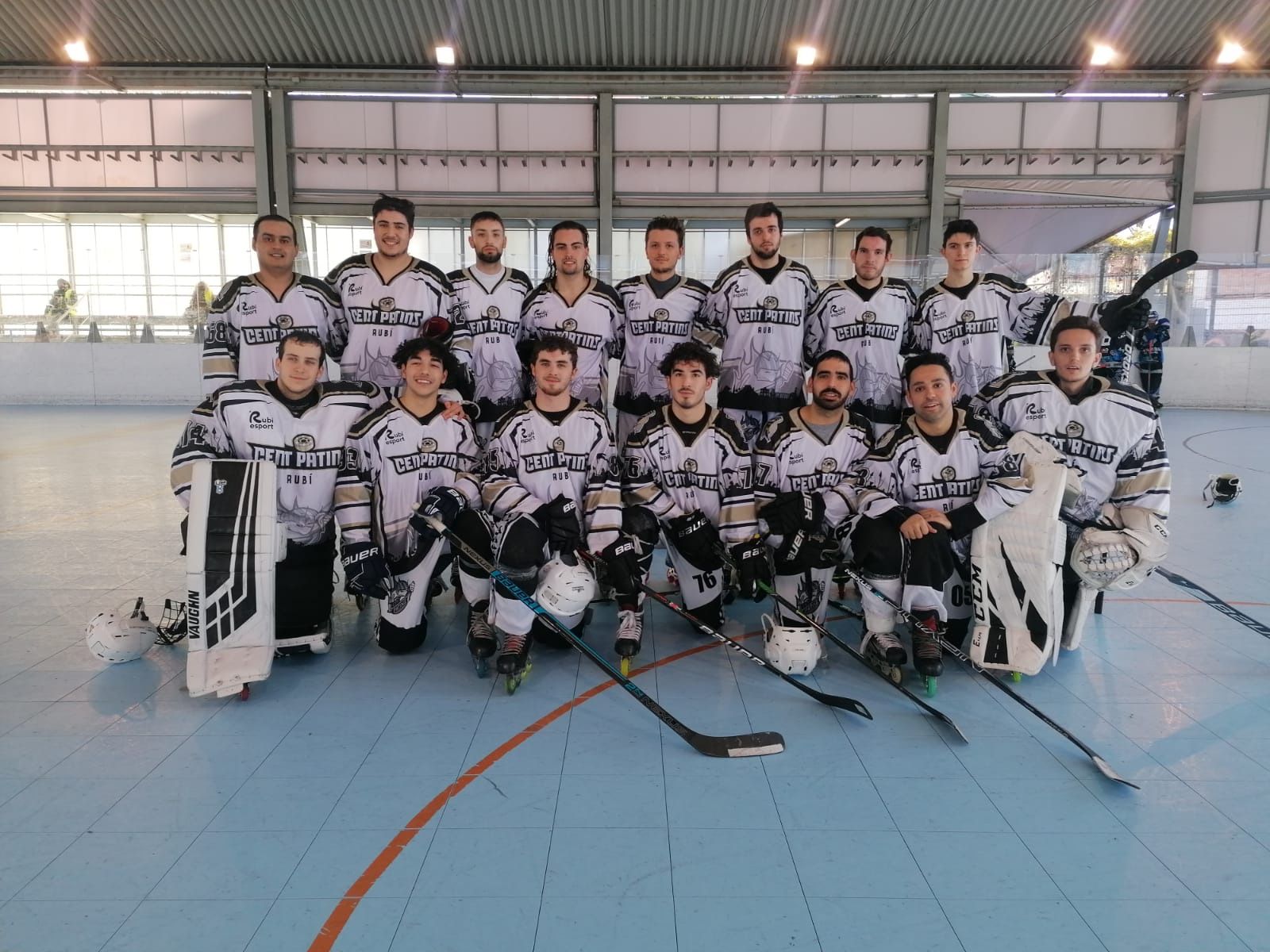 Finalitza la primera volta de la Lliga Nacional d'hoquei línia pel Cent Patins, tant en Or com Elit. FOTO: HCR Cent Patins