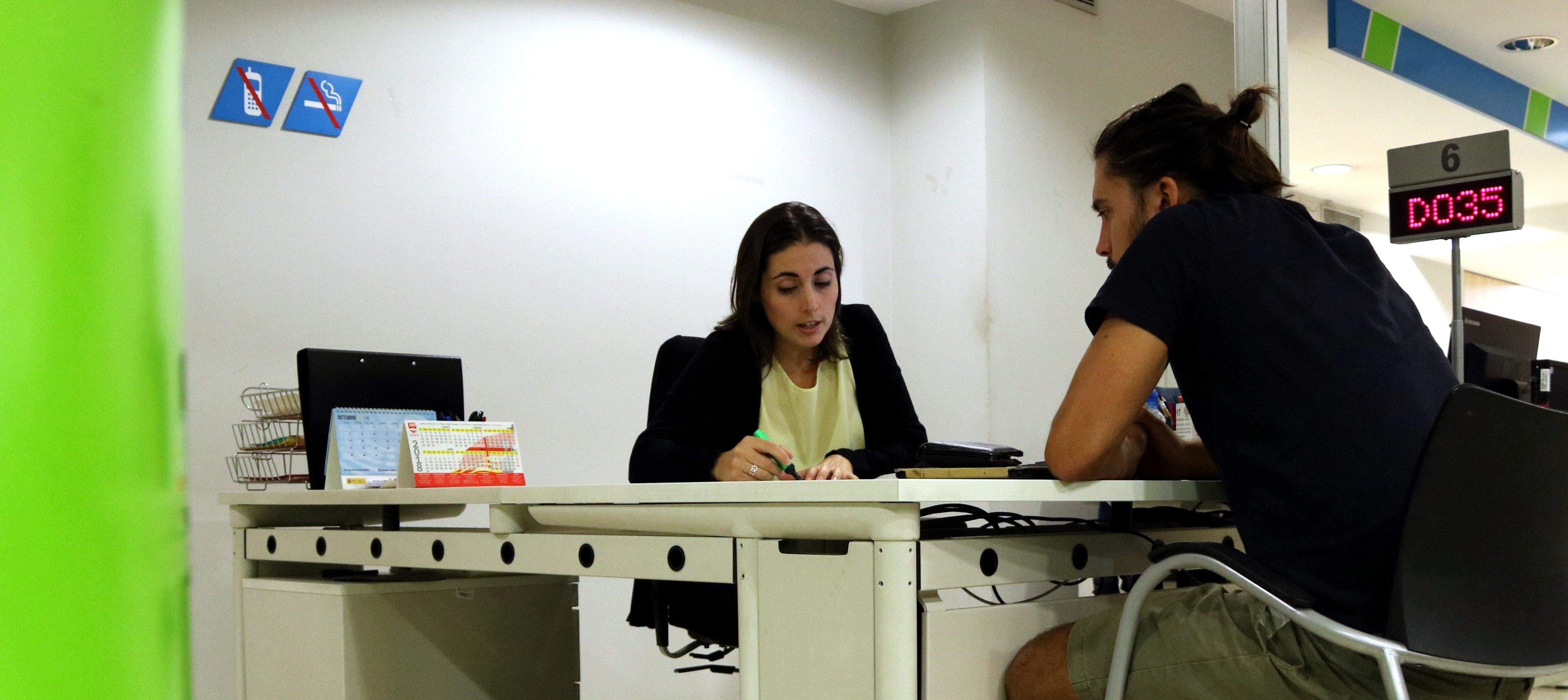 Catalunya va tancar el 2020 amb 497.611 aturats. FOTO: ACN