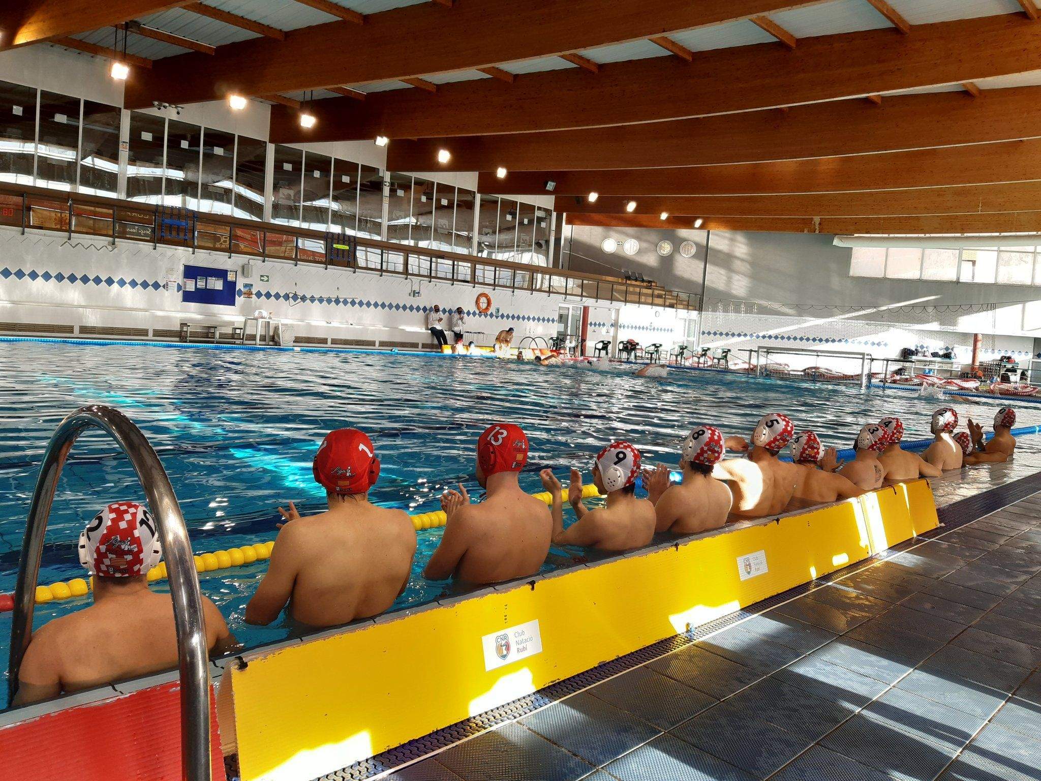 Doble victòria dels primers equips de waterpolo del CN Rubí aquest cap de setmana. FOTO: Ràdio Rubí