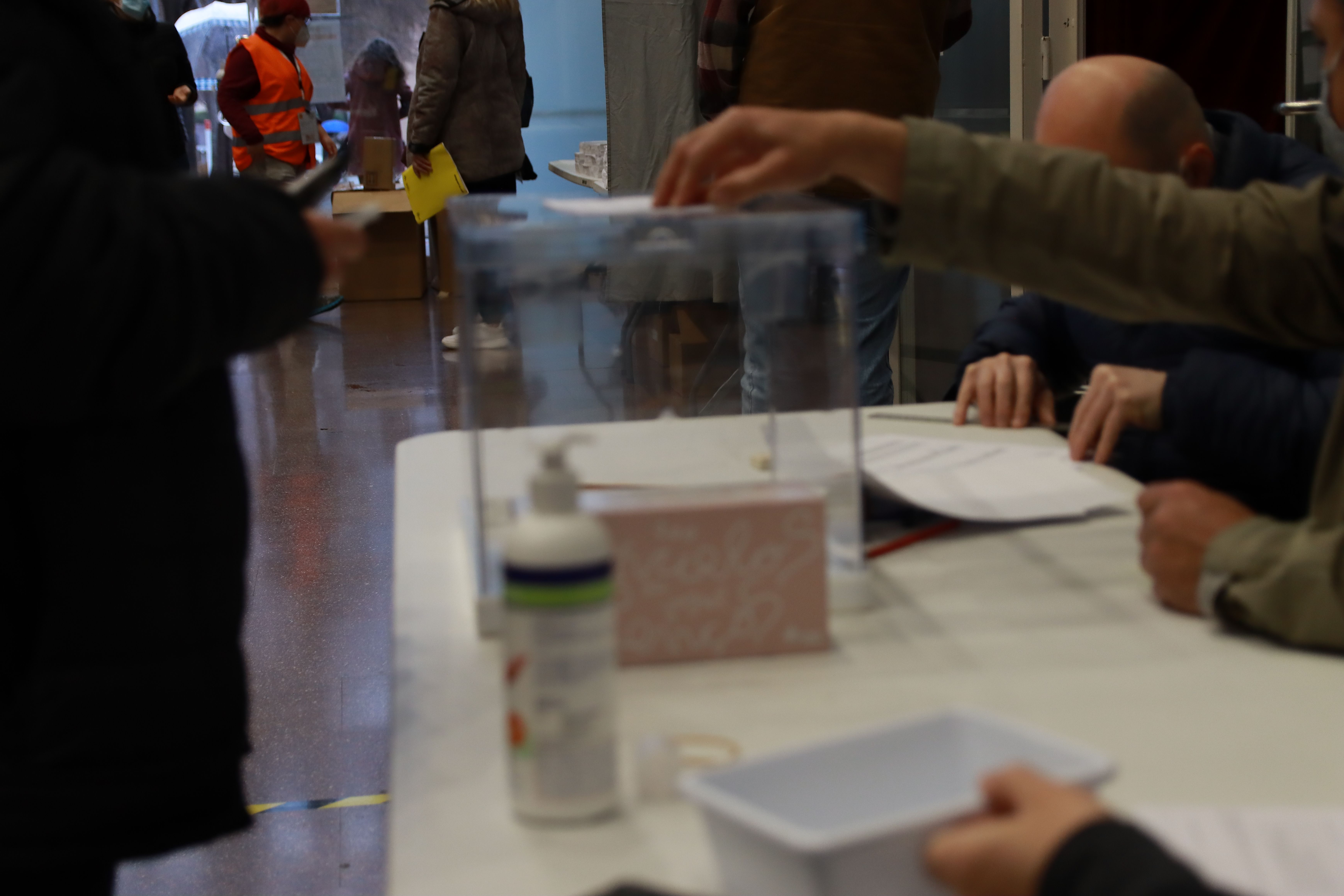 Eleccions del 14 de febrer a Rubí. FOTO: Josep Llamas
