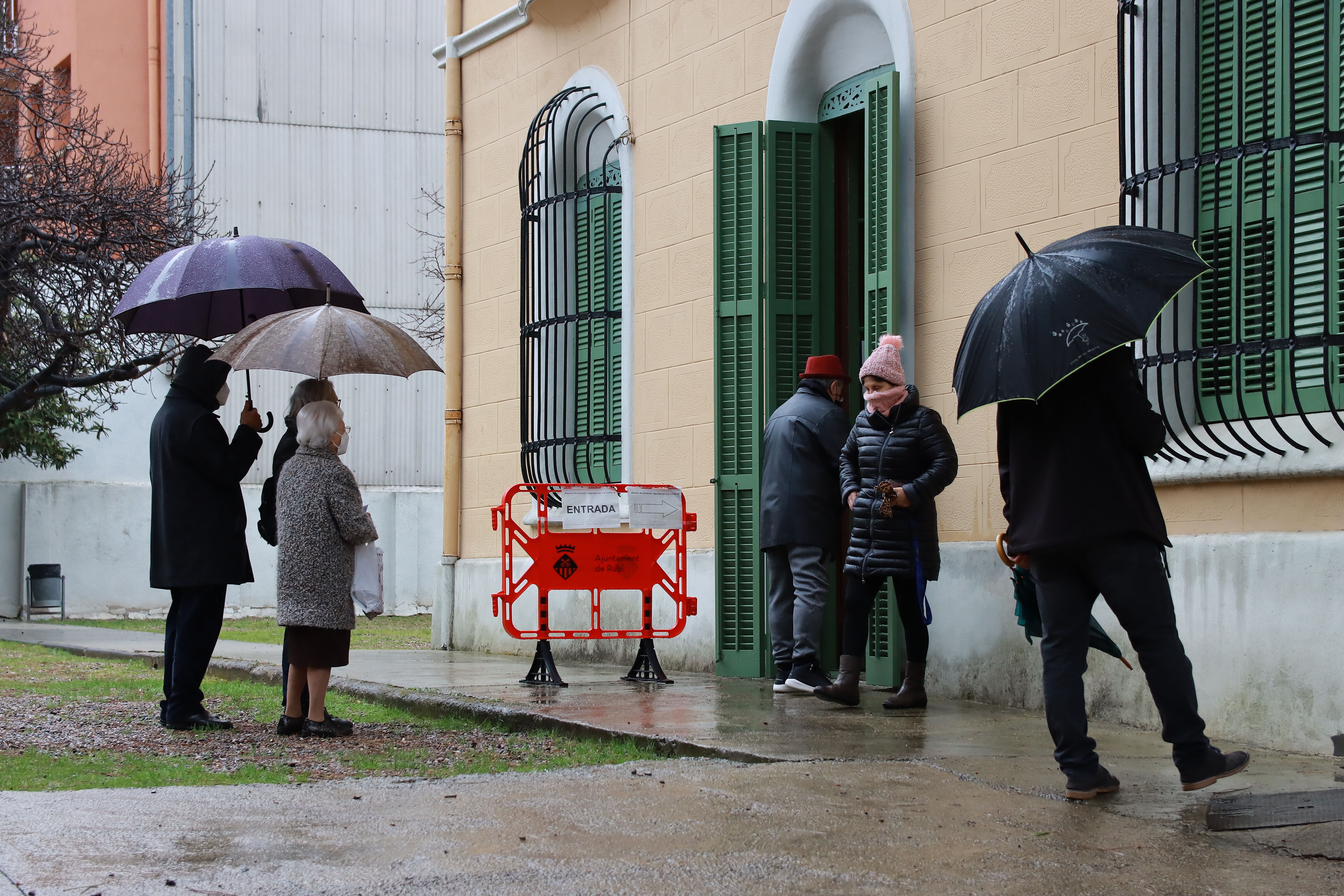 Eleccions del 14 de febrer a Rubí. FOTO: Josep Llamas
