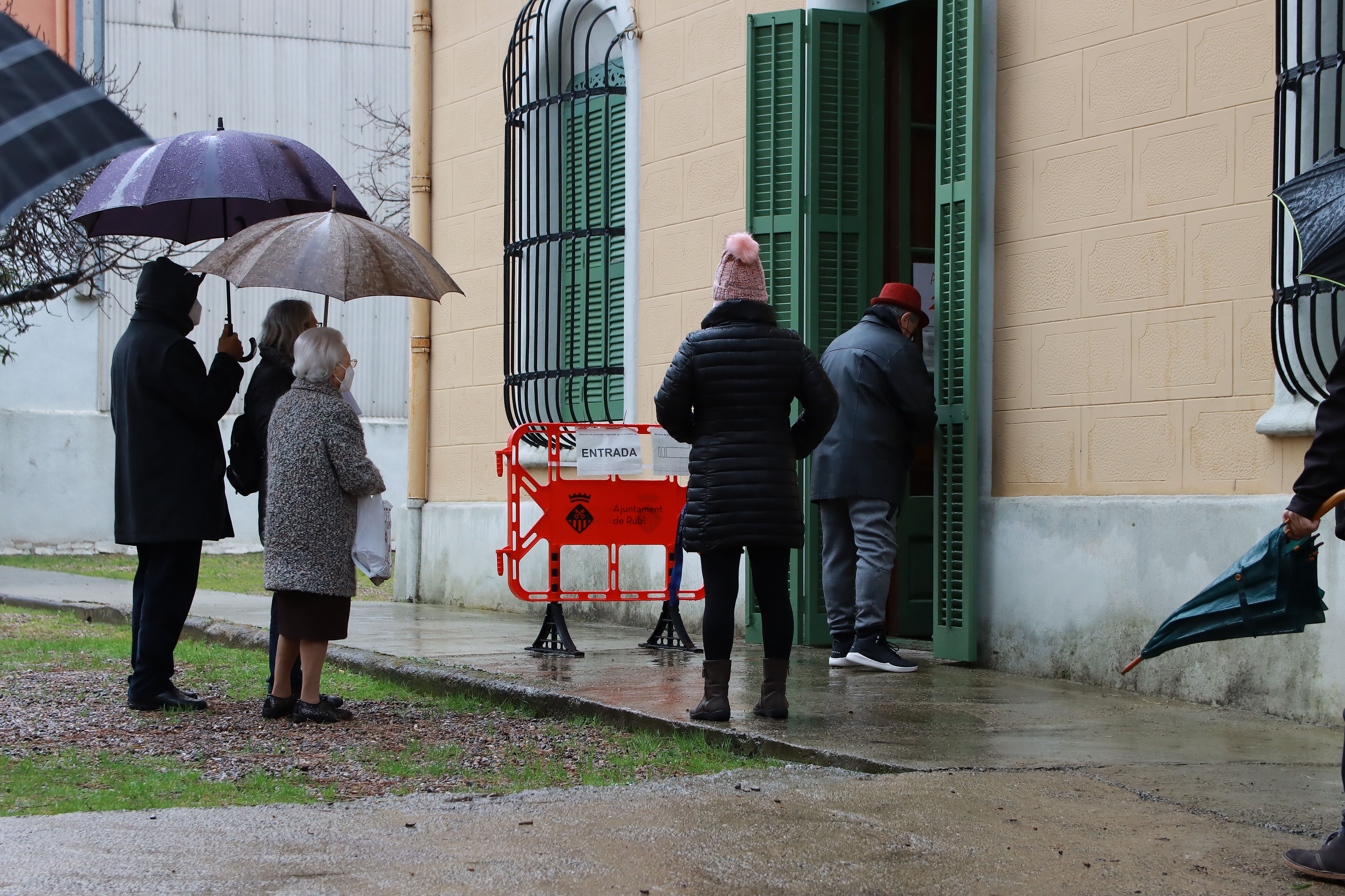 Eleccions del 14 de febrer a Rubí. FOTO: Josep Llamas
