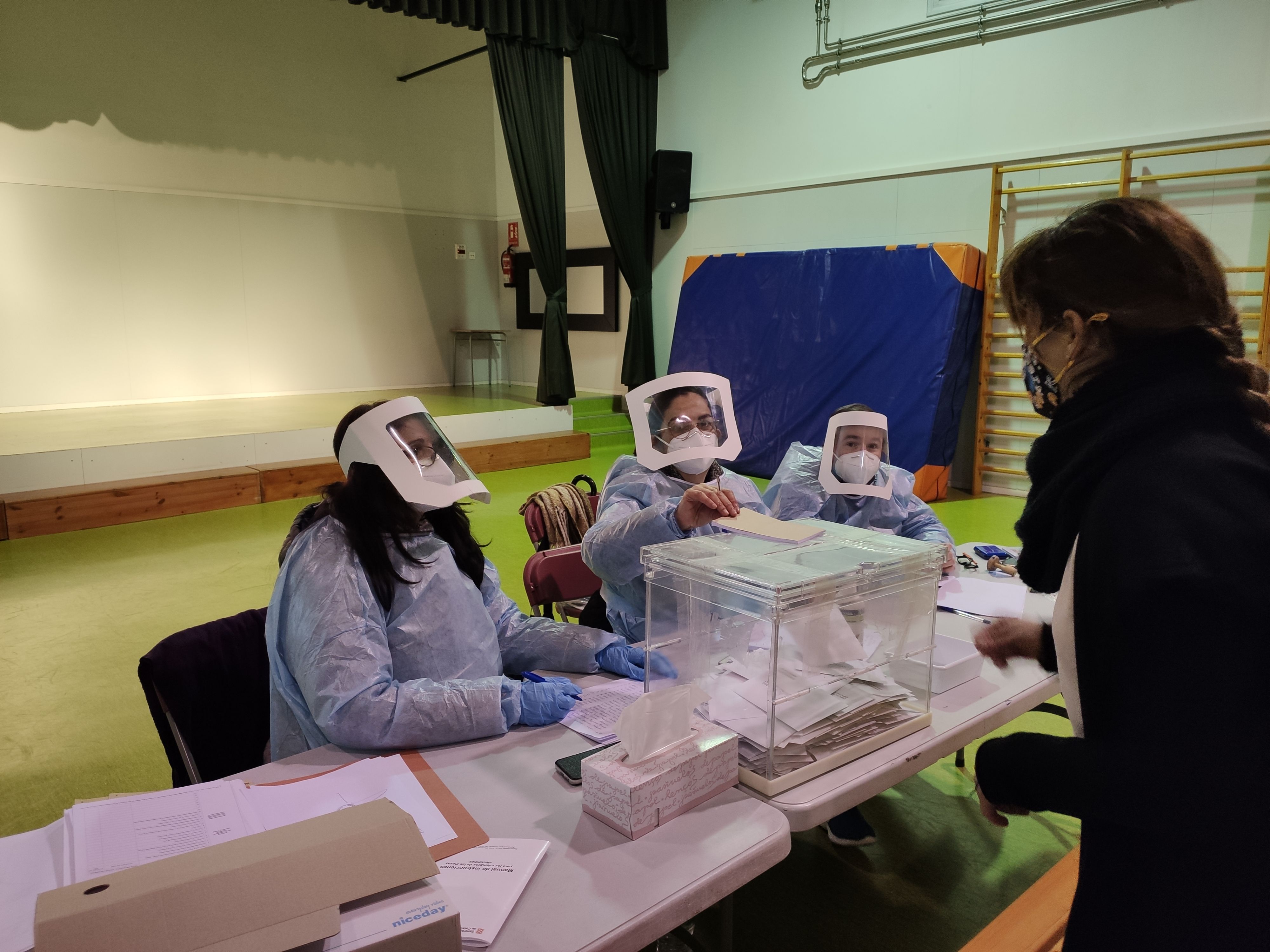 Eleccions del 14 de febrer a Rubí. FOTO: Núria H.