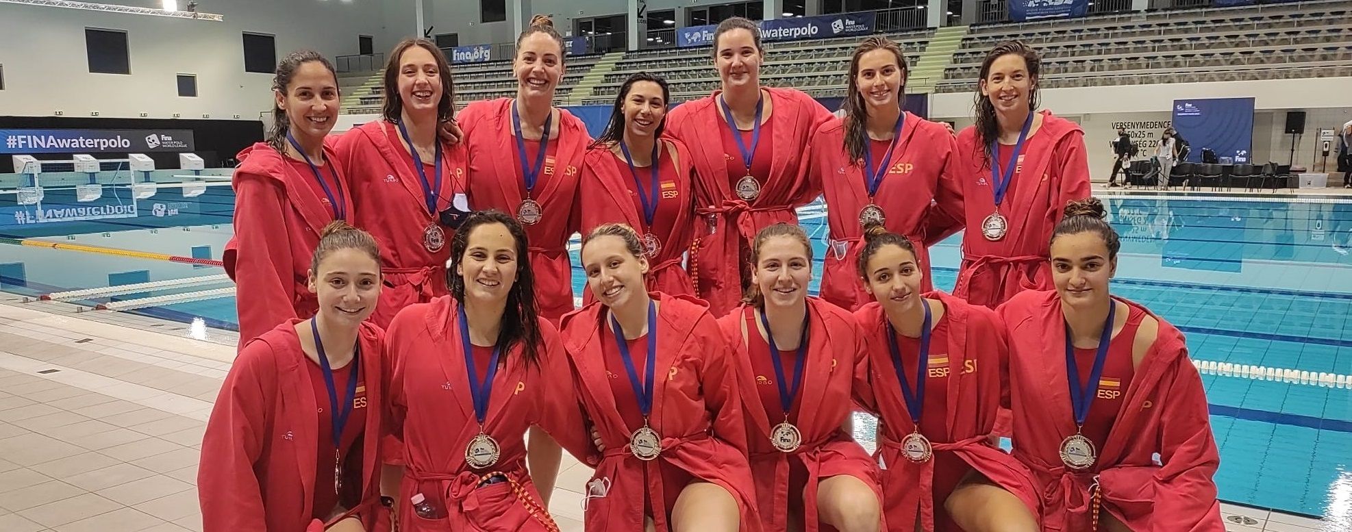 La selecció femenina espanyola de waterpolo. FOTO: Cedida