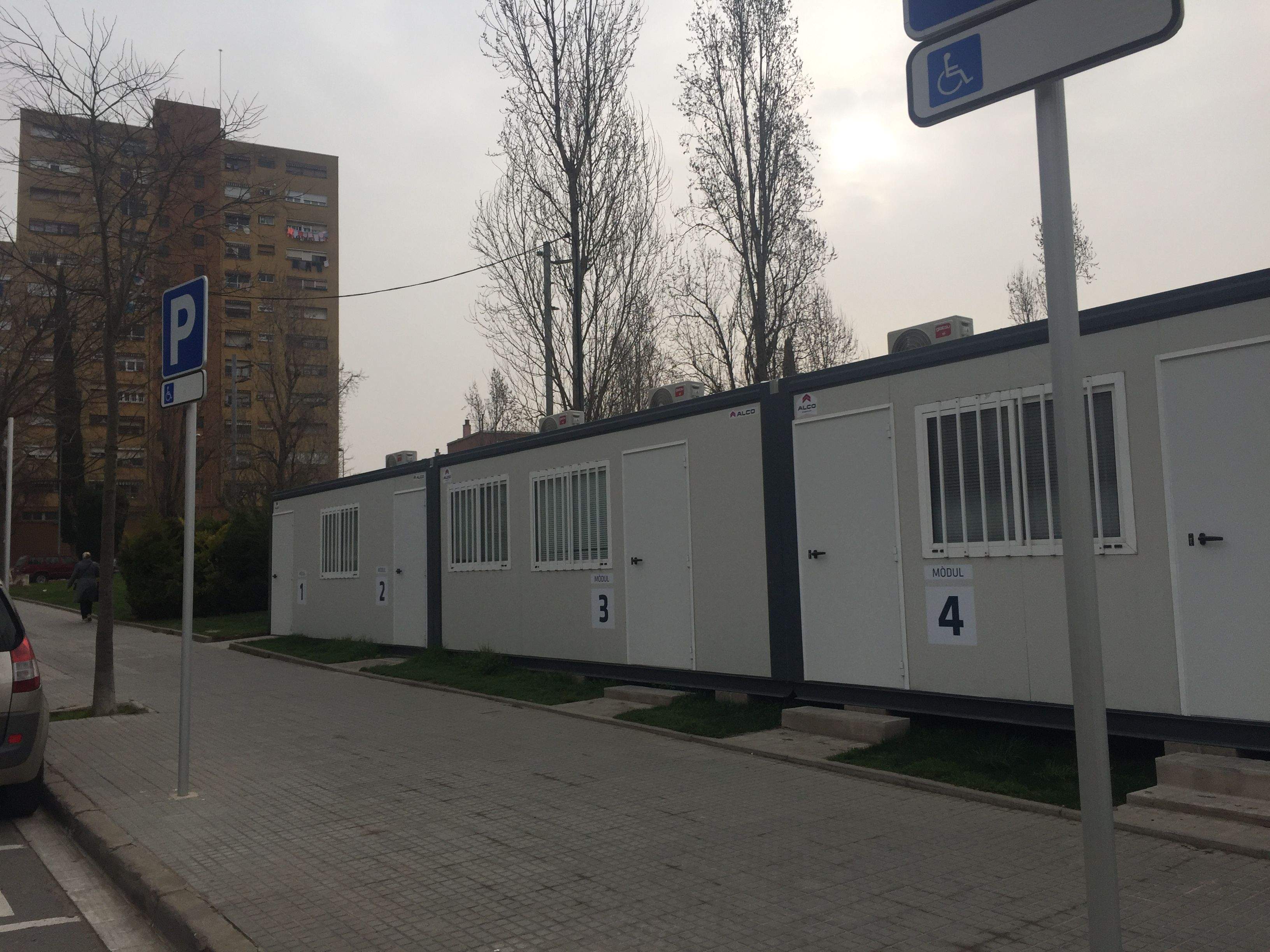 Mòdul provisional davant del CAP Anton de Borja de Rubí. FOTO: Redacció