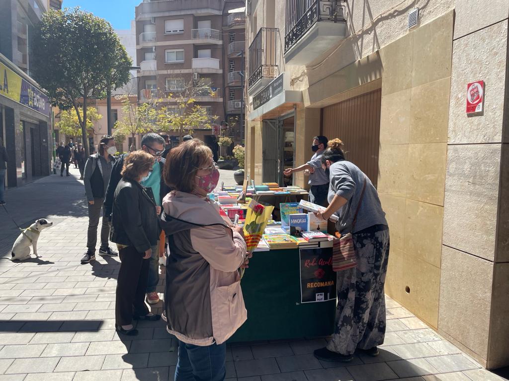 Parada de llibres de L'Ombra