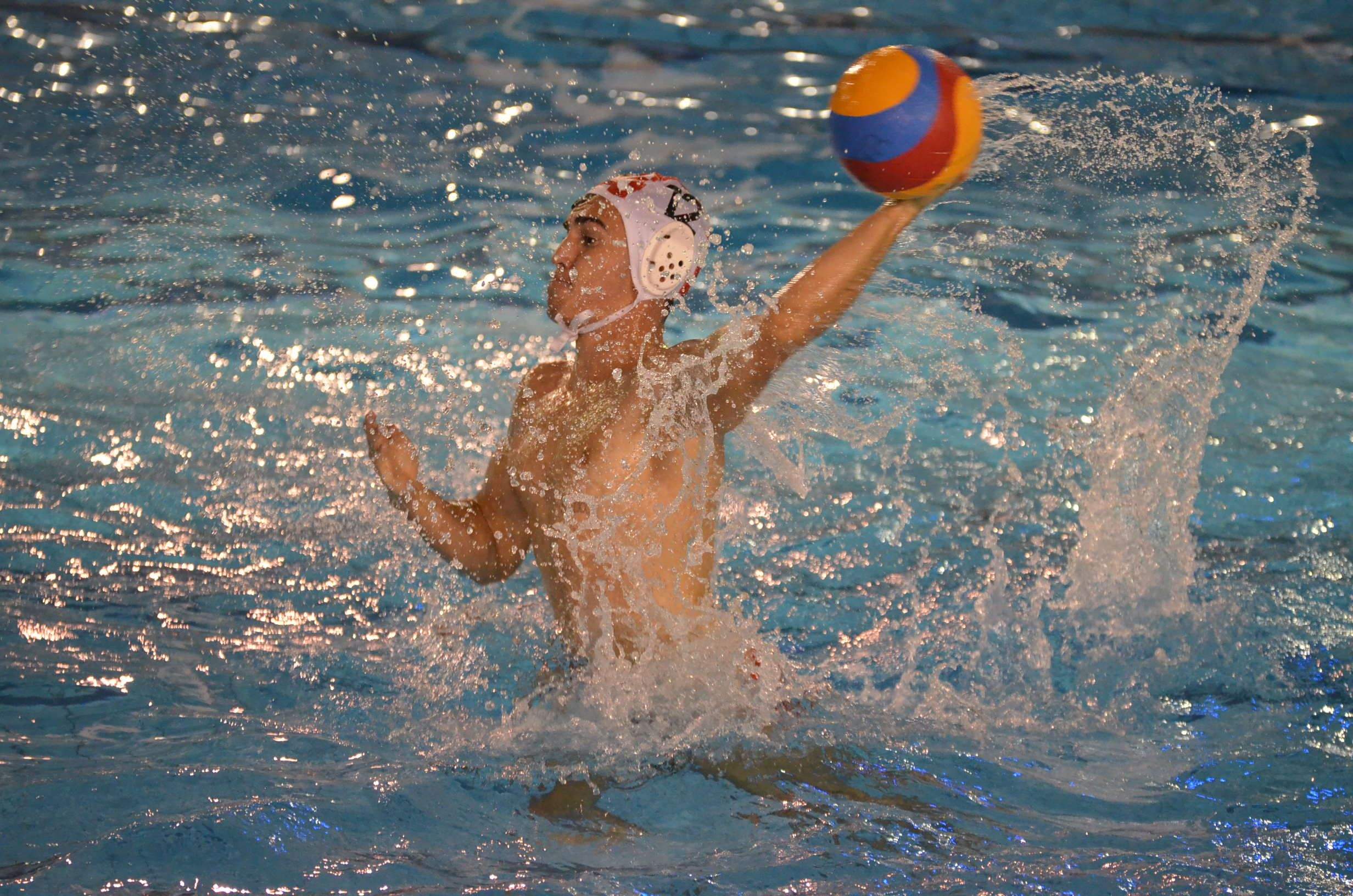 L'equip masculí de waterpolo no va donar opcions al CN Montjuïc i va imposar-se se manera contundent a l’equip barceloní. FOTO: Cedida