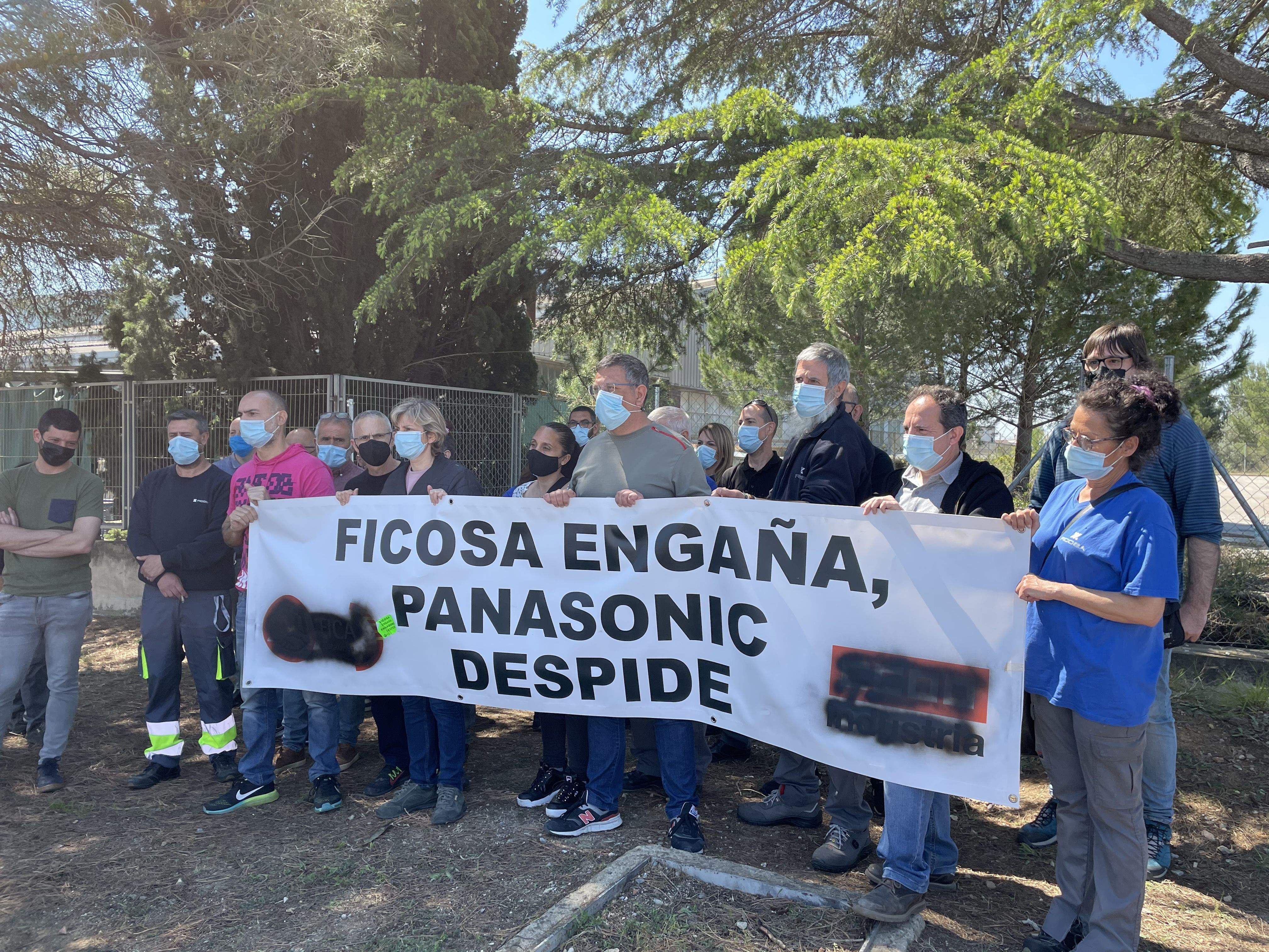 Treballadors de Rubí a Ficosa en l'antiga planta que l'empresa tenia a la carretera d'Ullastrell abans de traslladar-se a Viladecavalls. FOTO: Redacció