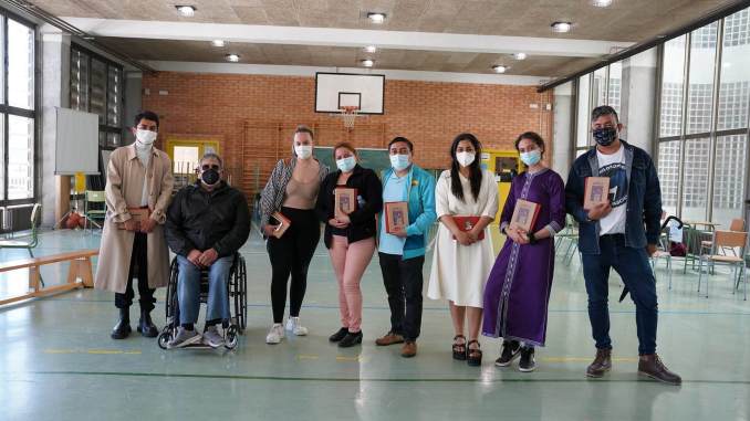 El CE Horitzó col·labora amb l'IES La Serreta de Rubí en el projecte de la Biblioteca Humana. FOTO: Cedida