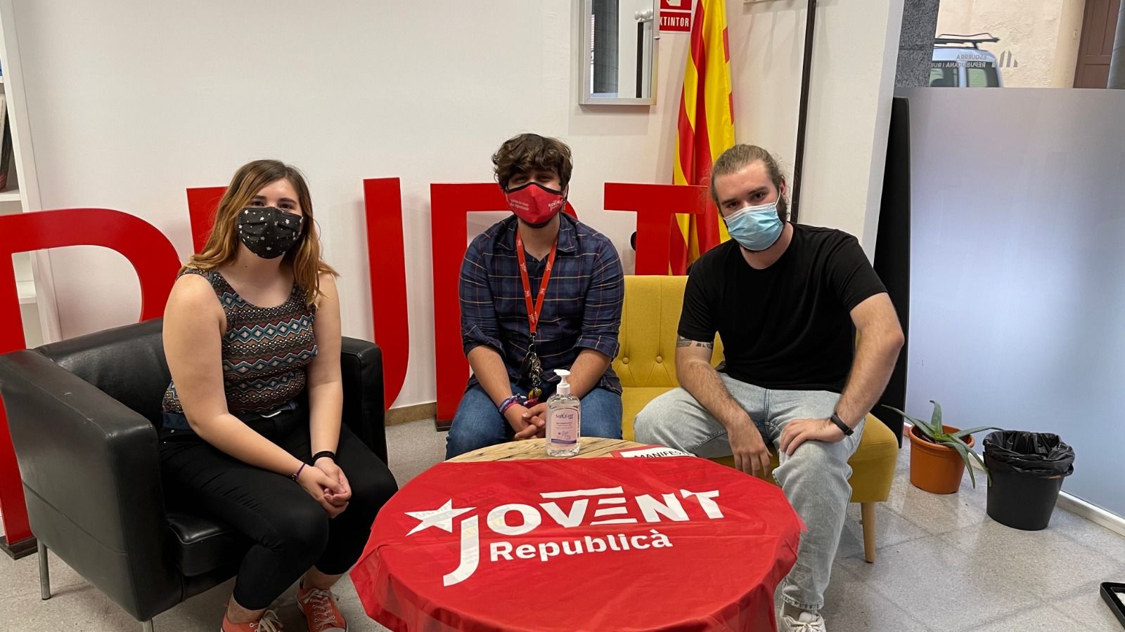 El Jovent Republicà de Rubí s'ha reunit aquest 30 de maig per celebrar el congrés local anual on s'han escollit els responsables de cada càrrec. FOTO: Cedida El Jovent Republicà de Rubí s'ha reunit aquest 30 de maig per celebrar el congrés local anual on s'han escollit els responsables de cada càrrec. FOTO: Cedida