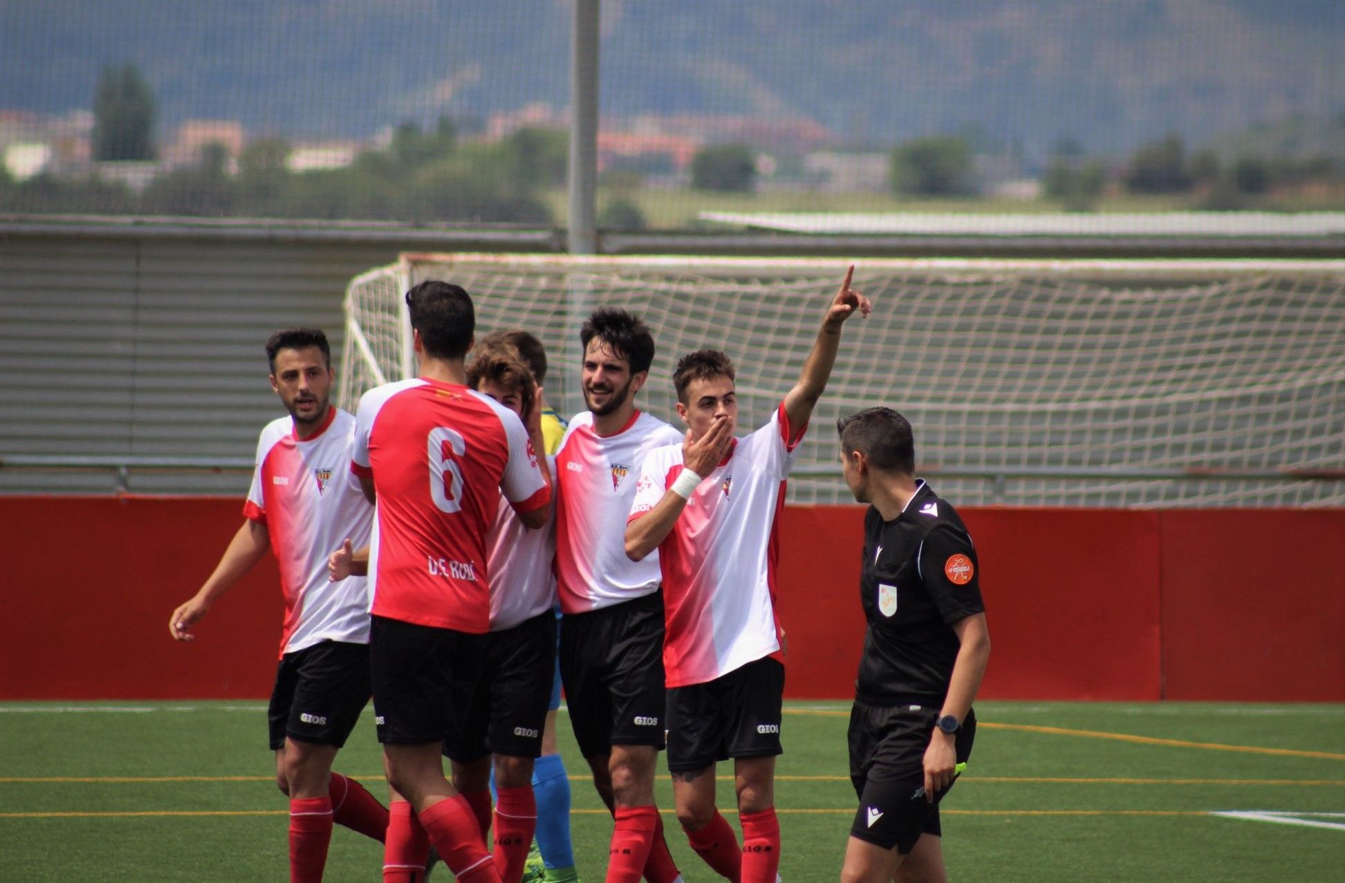 Victòria i permanència per la UE Rubí (4-2). FOTO: AMM