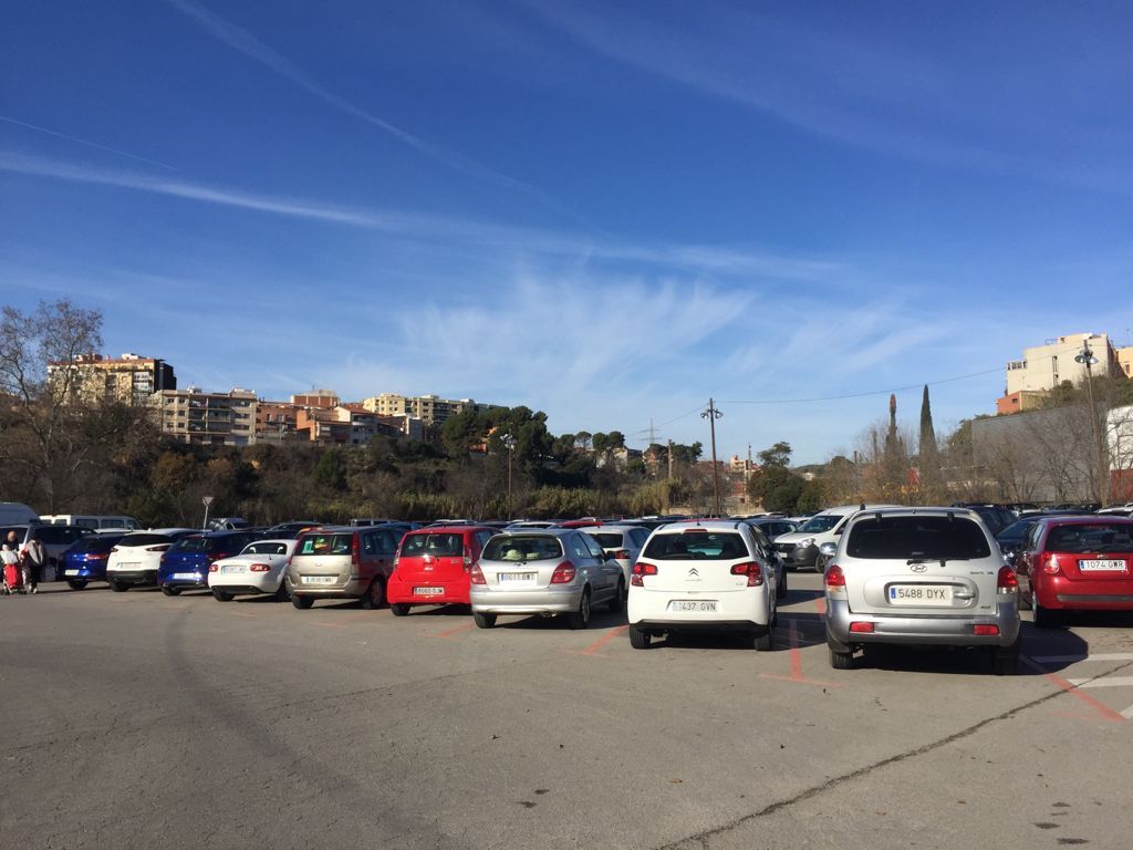 Aparcament del Rubí Forma. FOTO: Redacció 