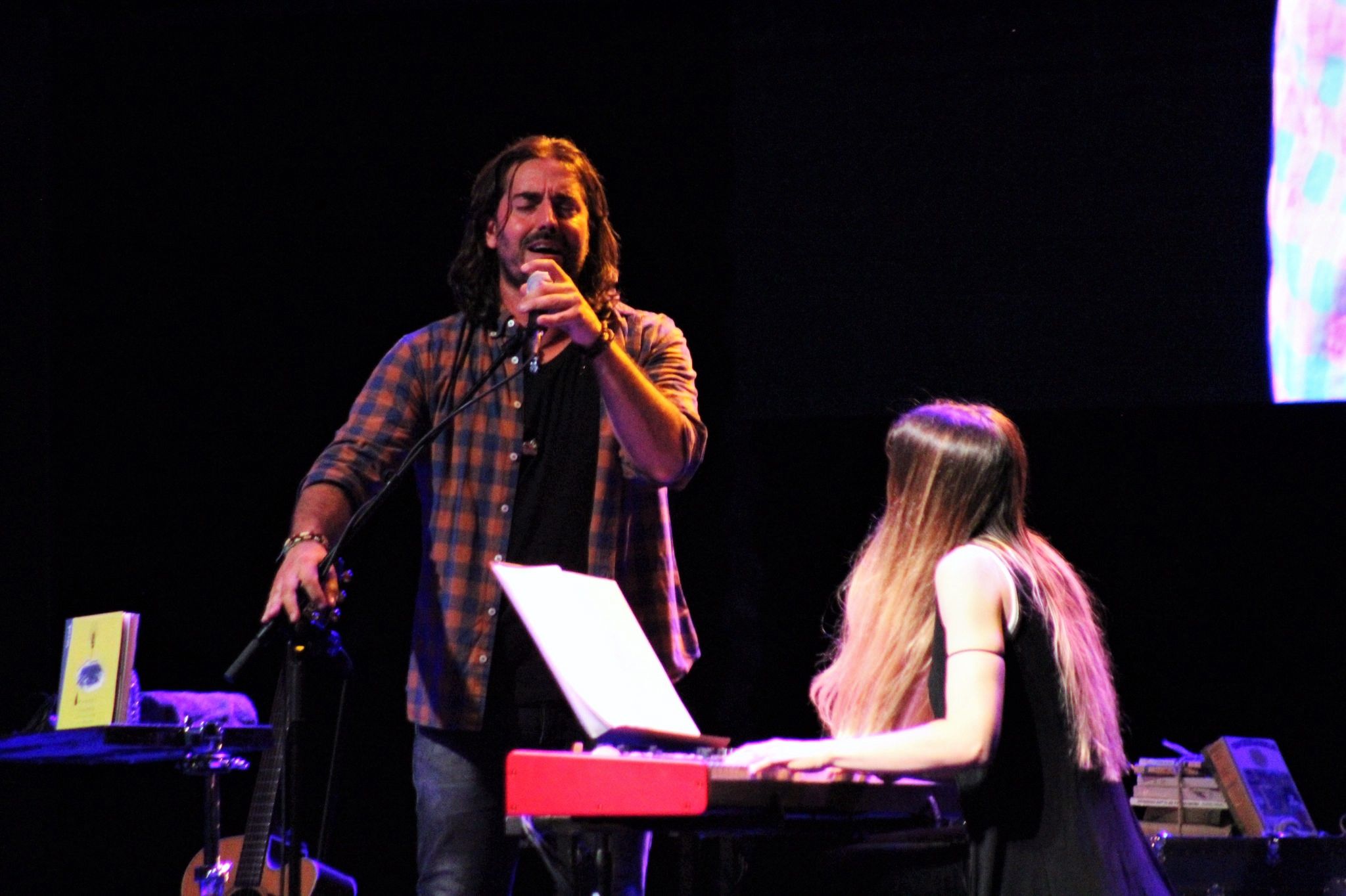 El cantautor Andrés Suárez dóna el tret de sortida al festival Rubí Random. FOTO: Andrea Martínez