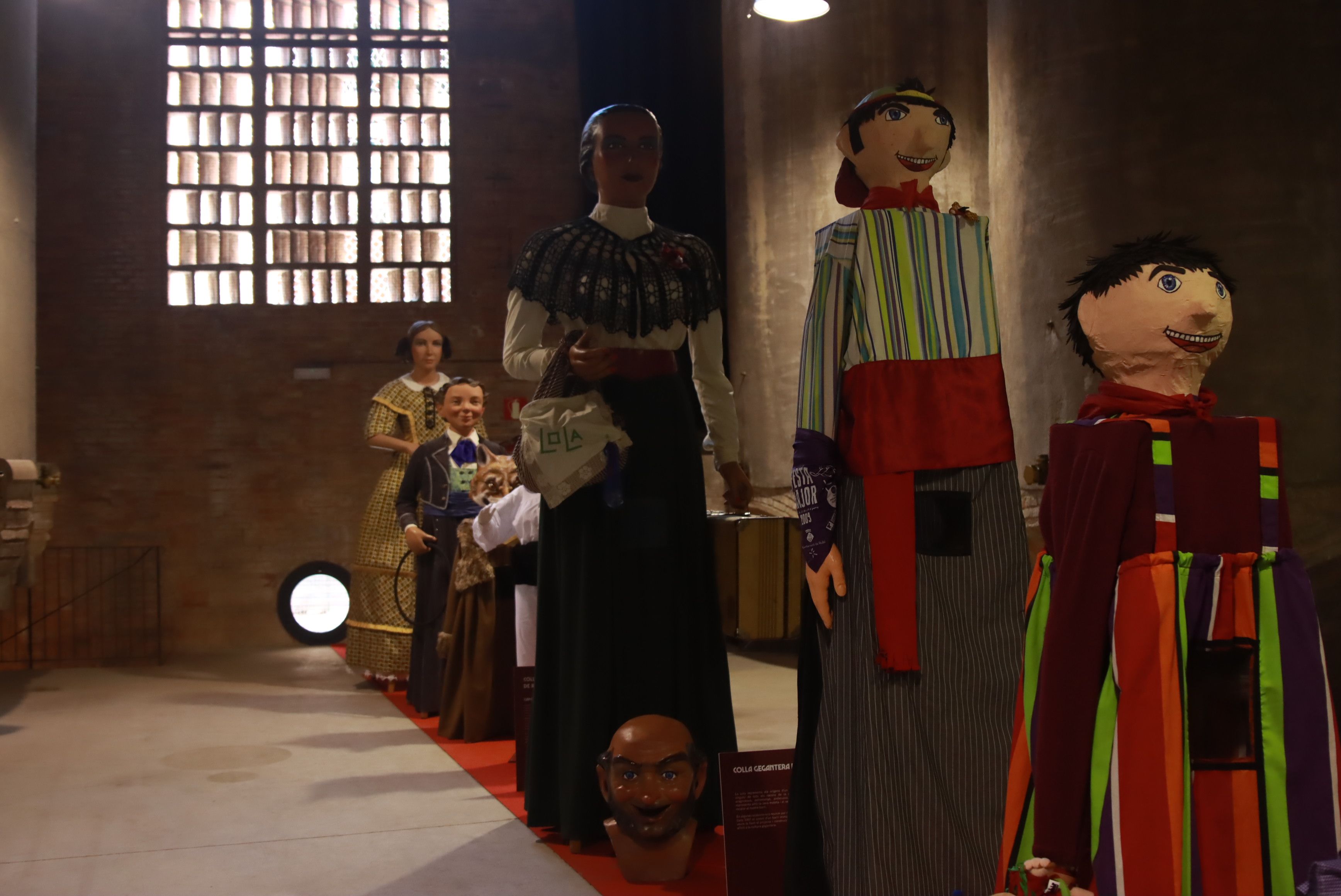 Exposició de les figures festives al Celler per Festa Major. FOTO: Josep Llamas