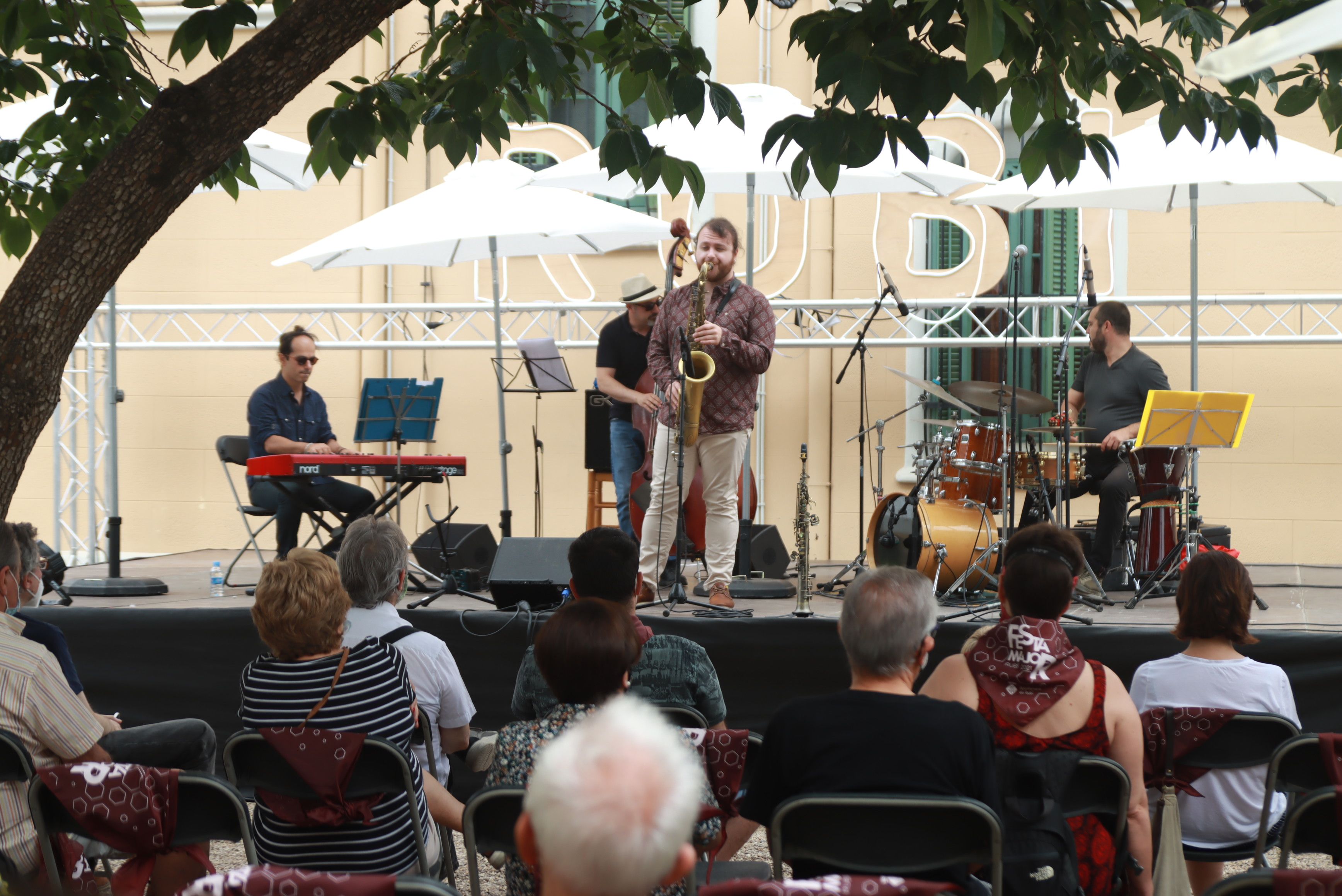 Jazz i comèdia en el dilluns de Festa Major. FOTO: Josep Llamas