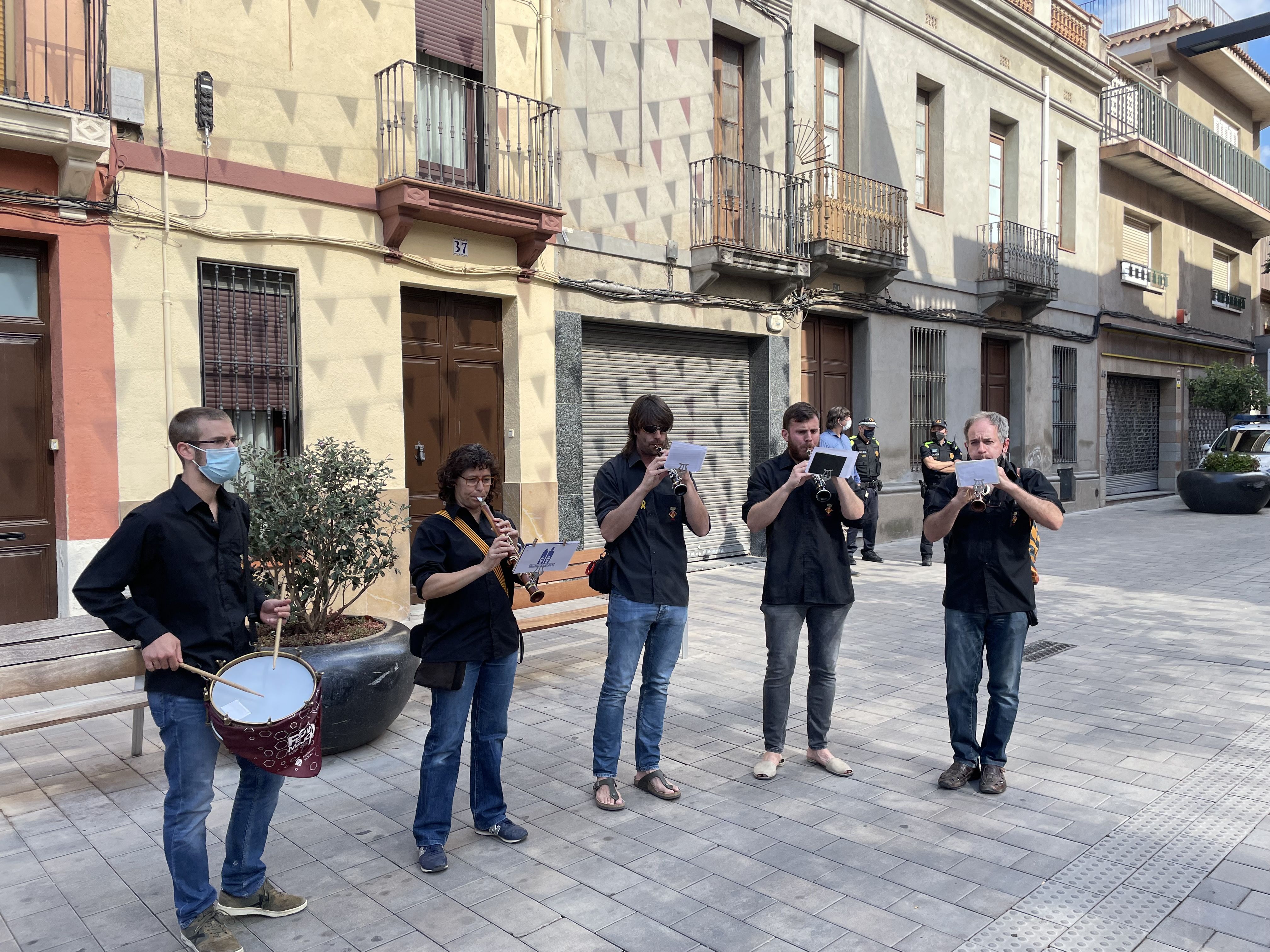 Els grallers de la colla de geganters de Rubí. FOTO: Núria Hueso