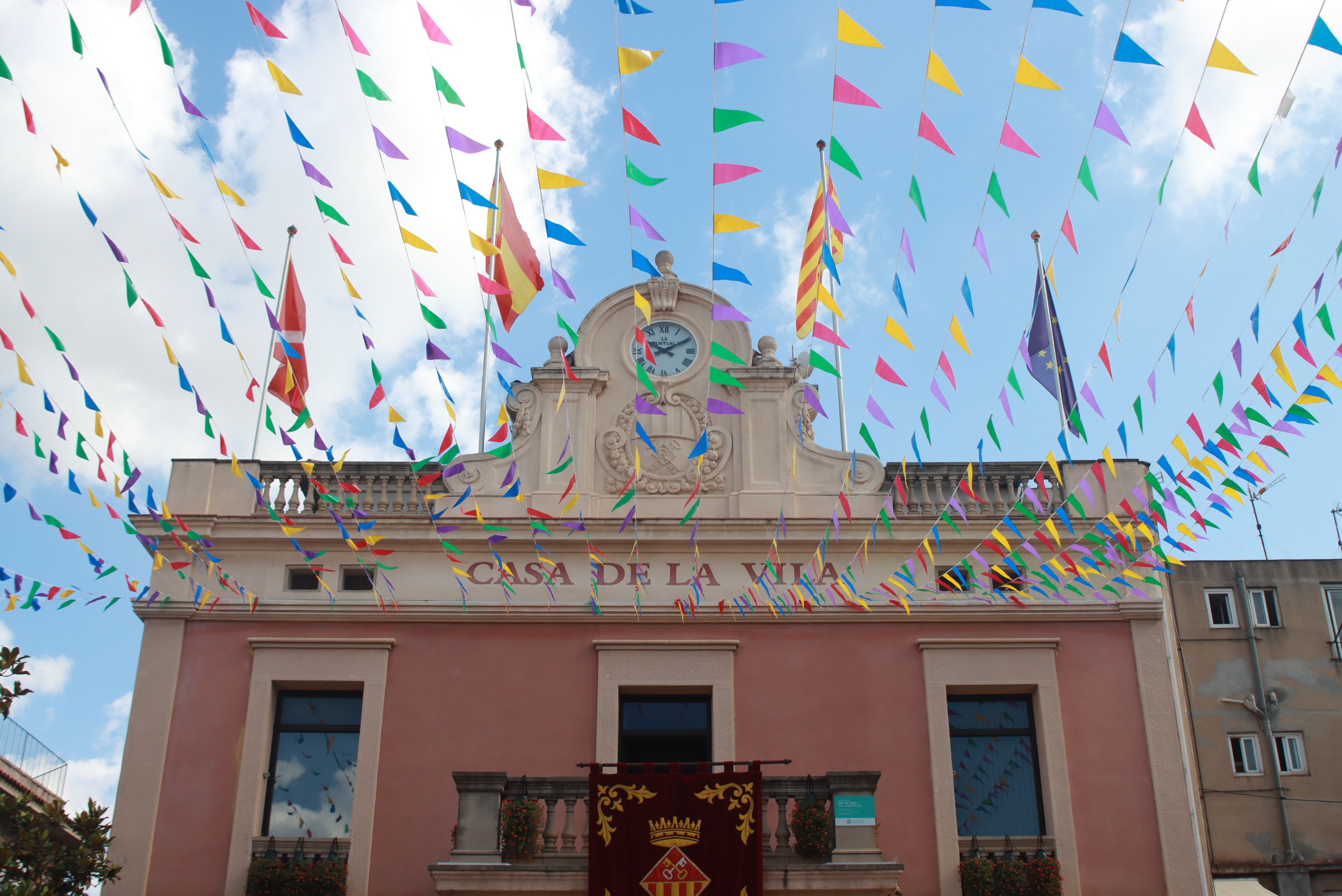 Despertada i plantada de gegants per Festa Major. FOTO: Josep Llamas
