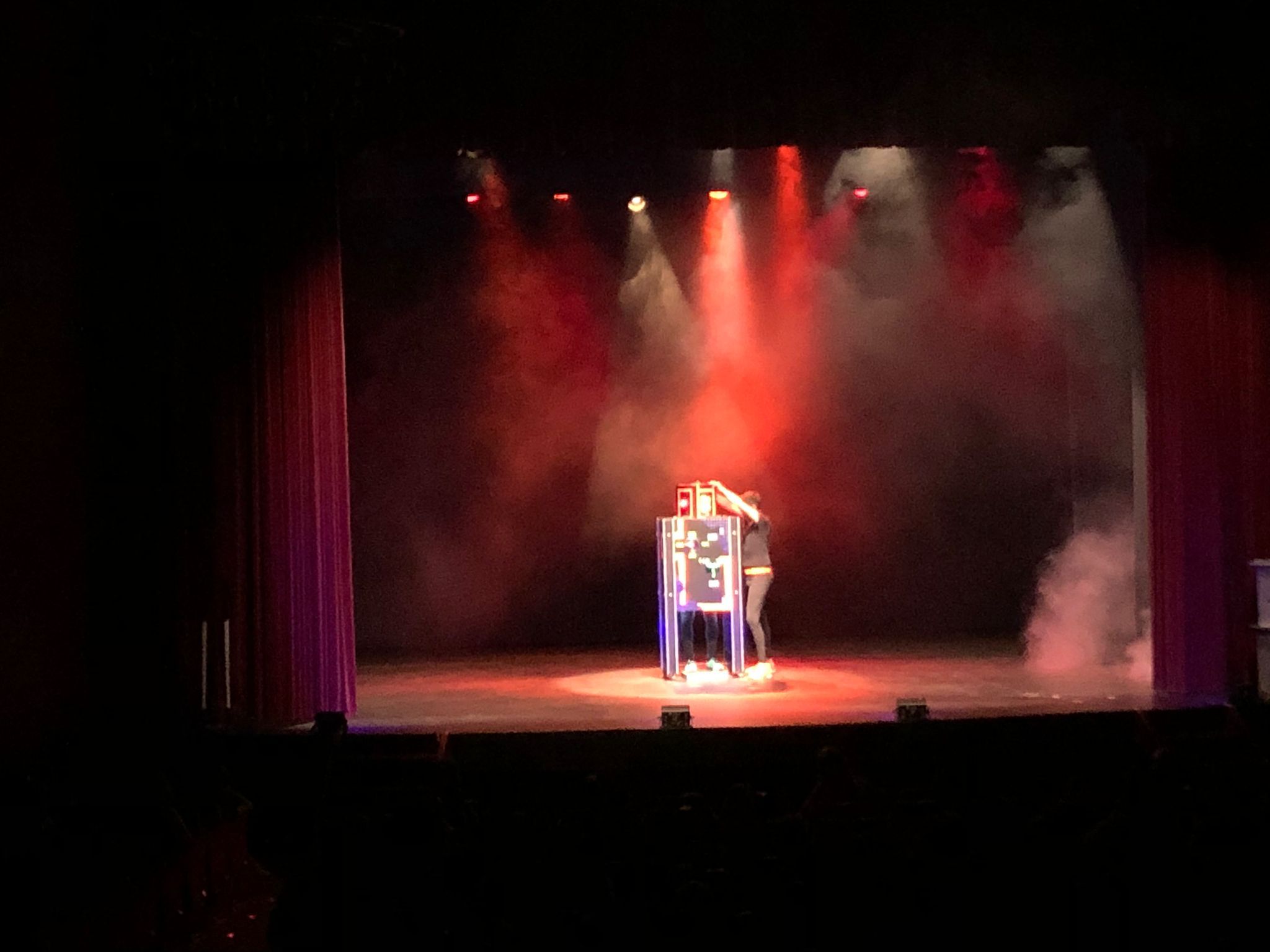 Èxit de participació a l'espectacle "Les tovalloletes no desapareixen per art de màgia". FOTO: Cedida