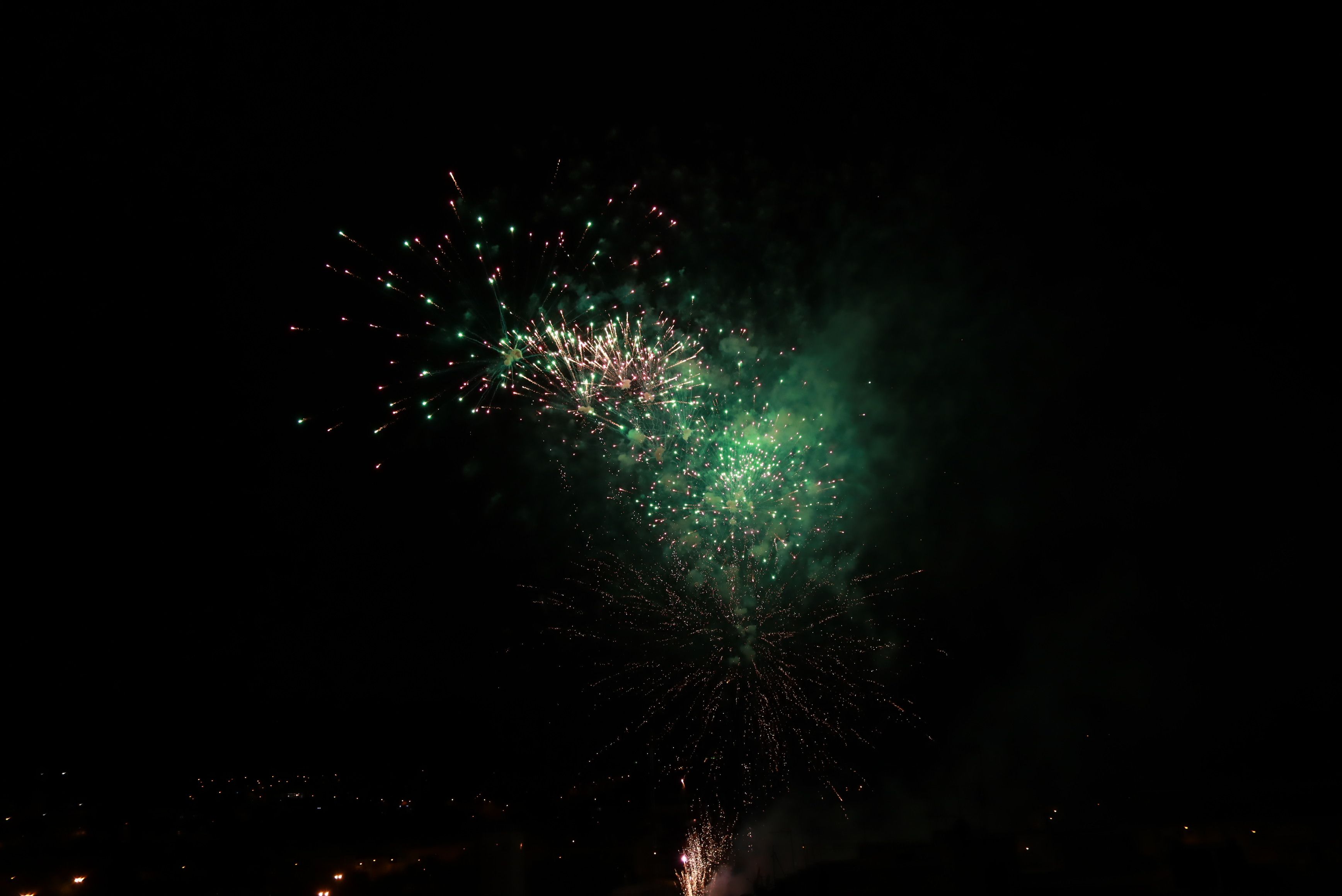 Focs artificials en el piromusical final de la Festa Major de Rubí 2021. FOTO: Josep Llamas