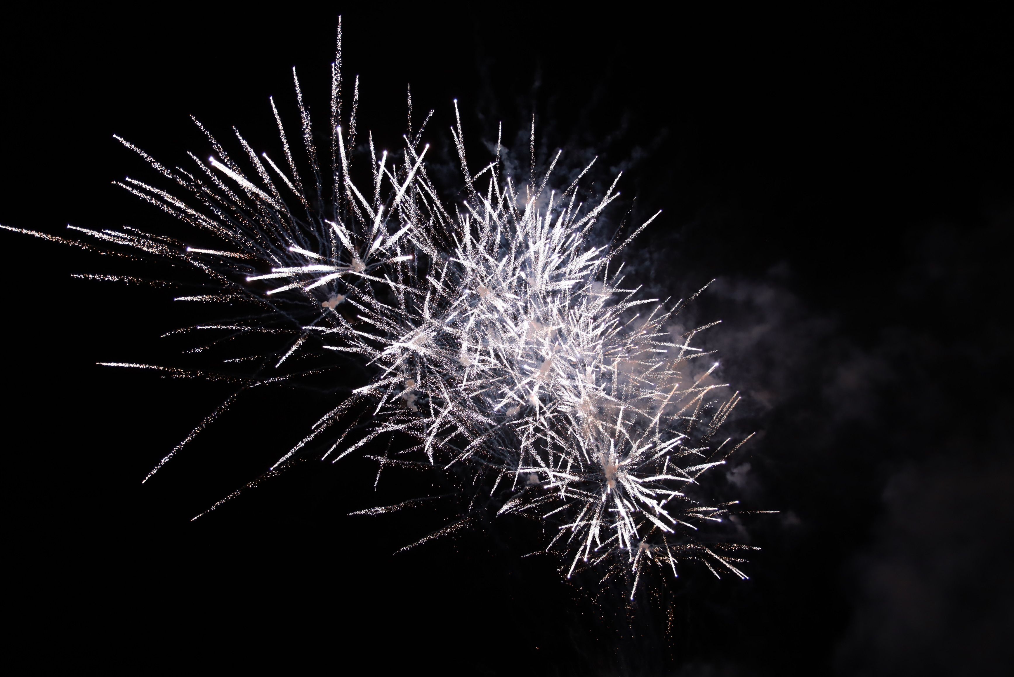 Focs artificials en el piromusical final de la Festa Major de Rubí 2021. FOTO: Josep Llamas