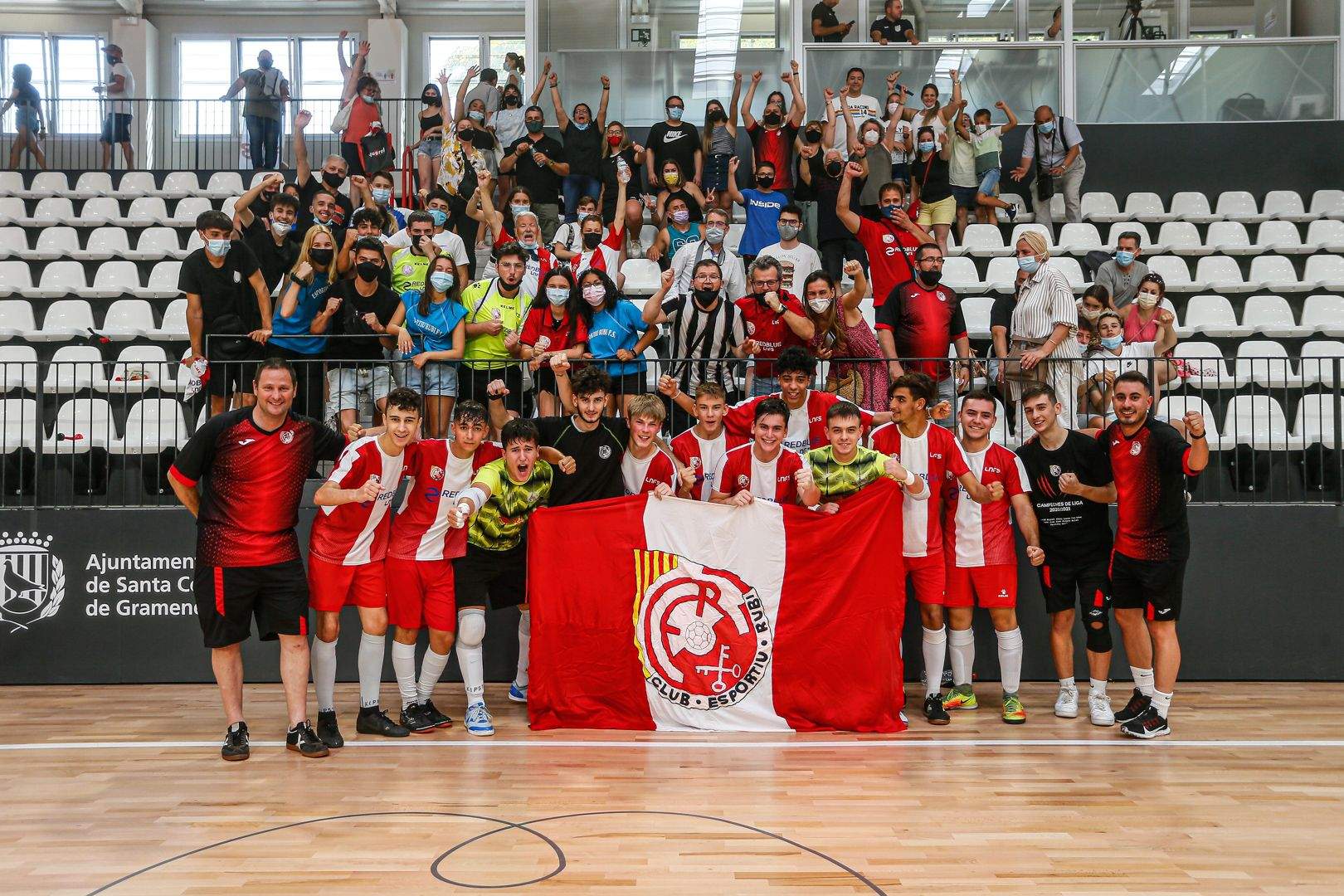 El Juvenil A de l'Esportiu Rubí aconsegueix l'ascens a Divisió d'Honor. FOTO: FCF