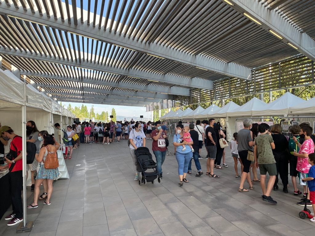 Primera edició del Saló del Còmic i el Manga a la Rambla del Ferrocarril. FOTO: AM Primera edició del Saló del Còmic i el Manga a la Rambla del Ferrocarril. FOTO: AM