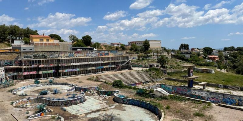 Vista de les antigues piscines de Castellnou. FOTO: NHS