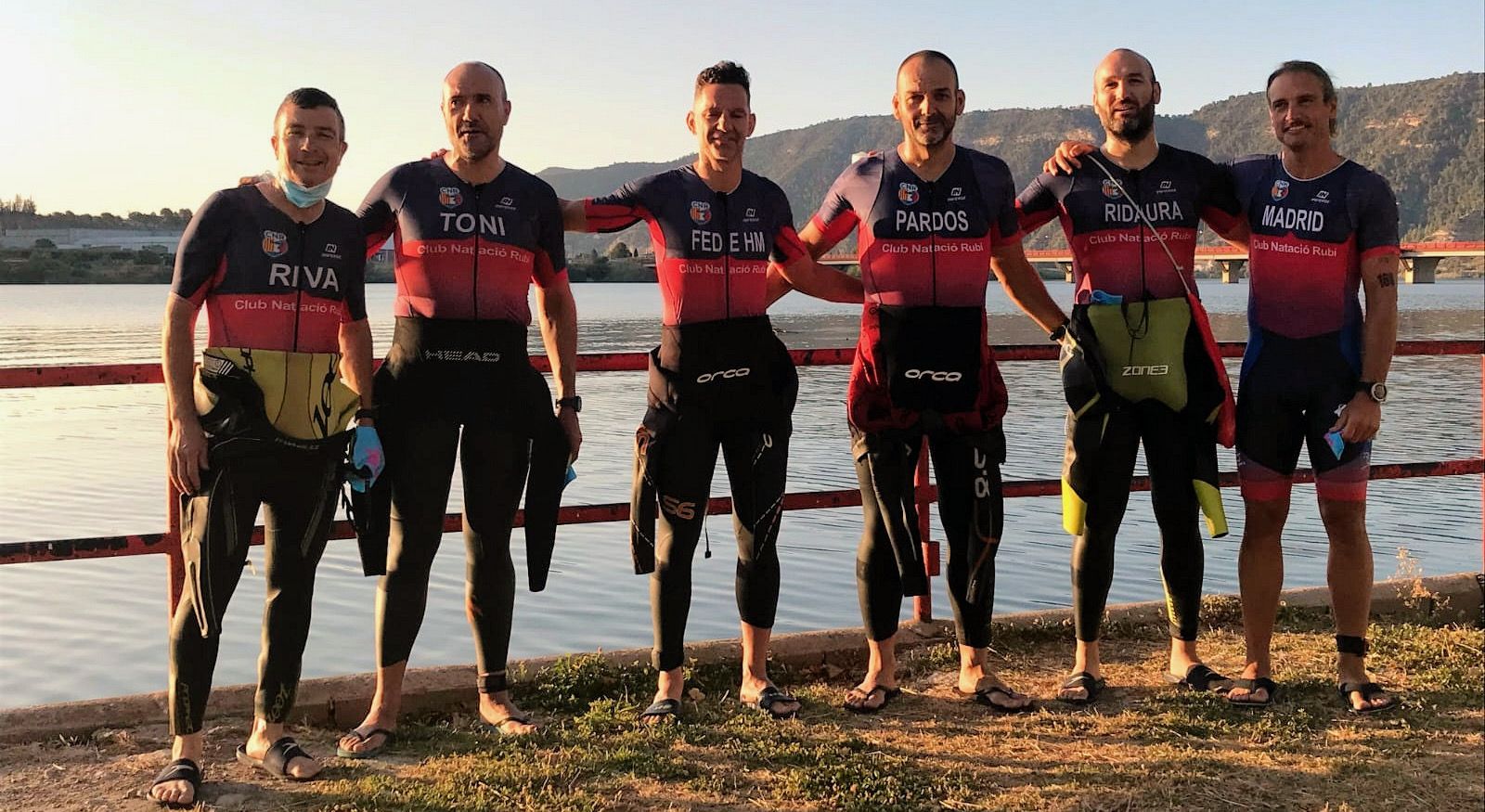 El CN Rubí ha estat representat a la competició de triatló de mitja distància amb set triatletes. FOTO: Cedida