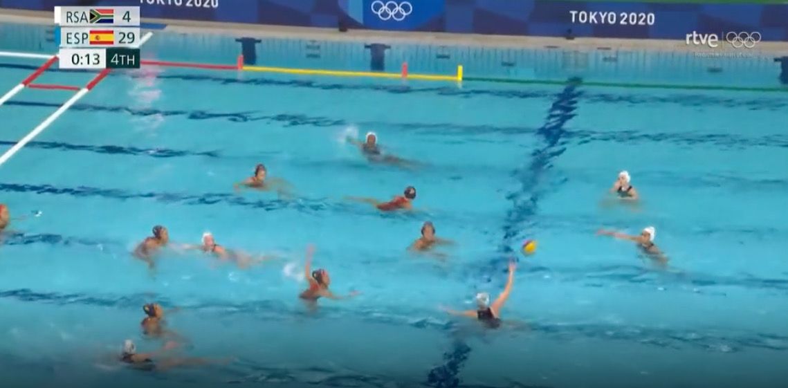 Frame del partit entre l'equip de waterpolo femení espanyol contra Sud-àfrica retransmès per RTVE