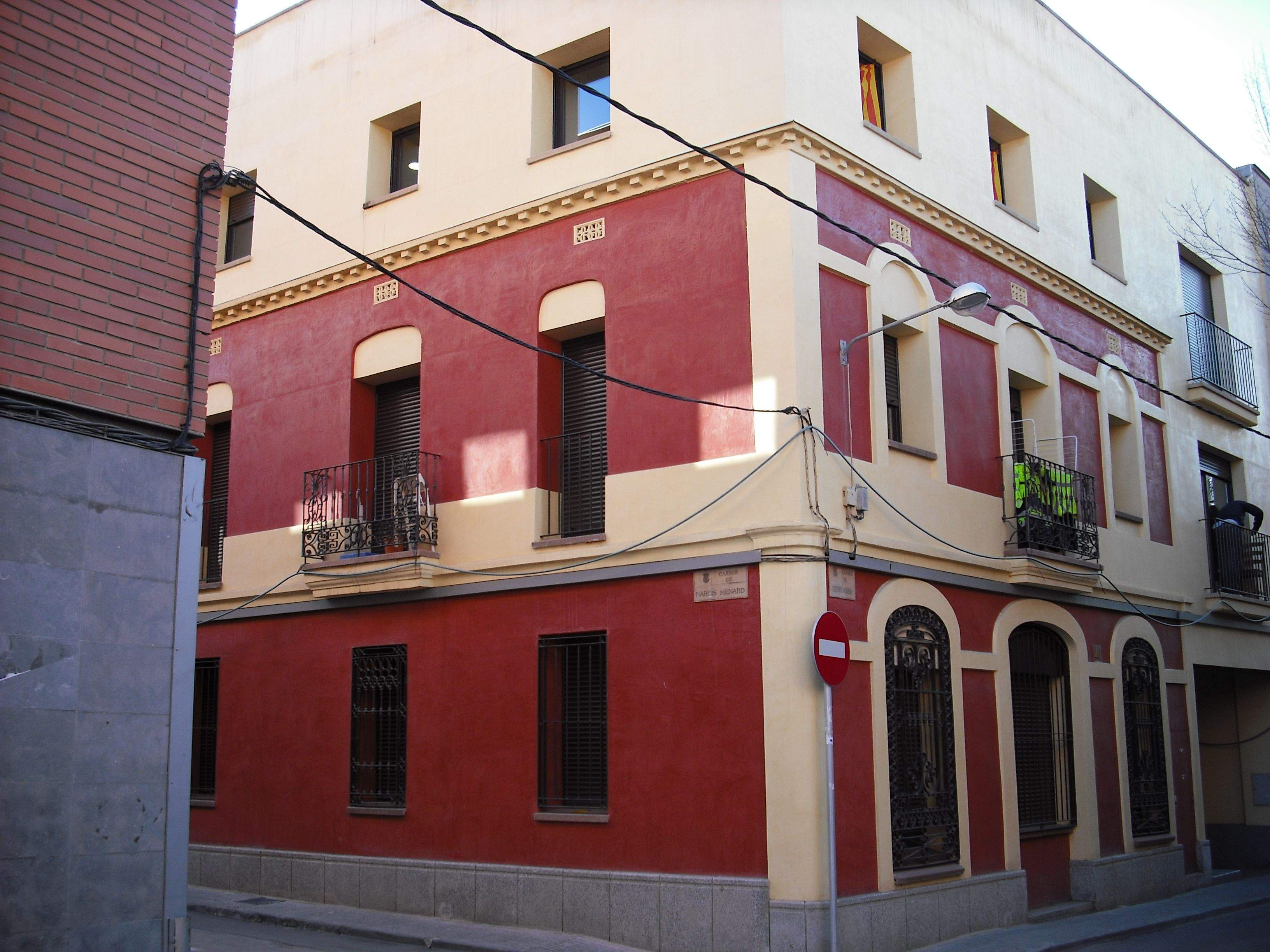 La casa Aumasqué i la seva estranya rehabilitació, febrer 2009. FOTO: Jordi Vilalta