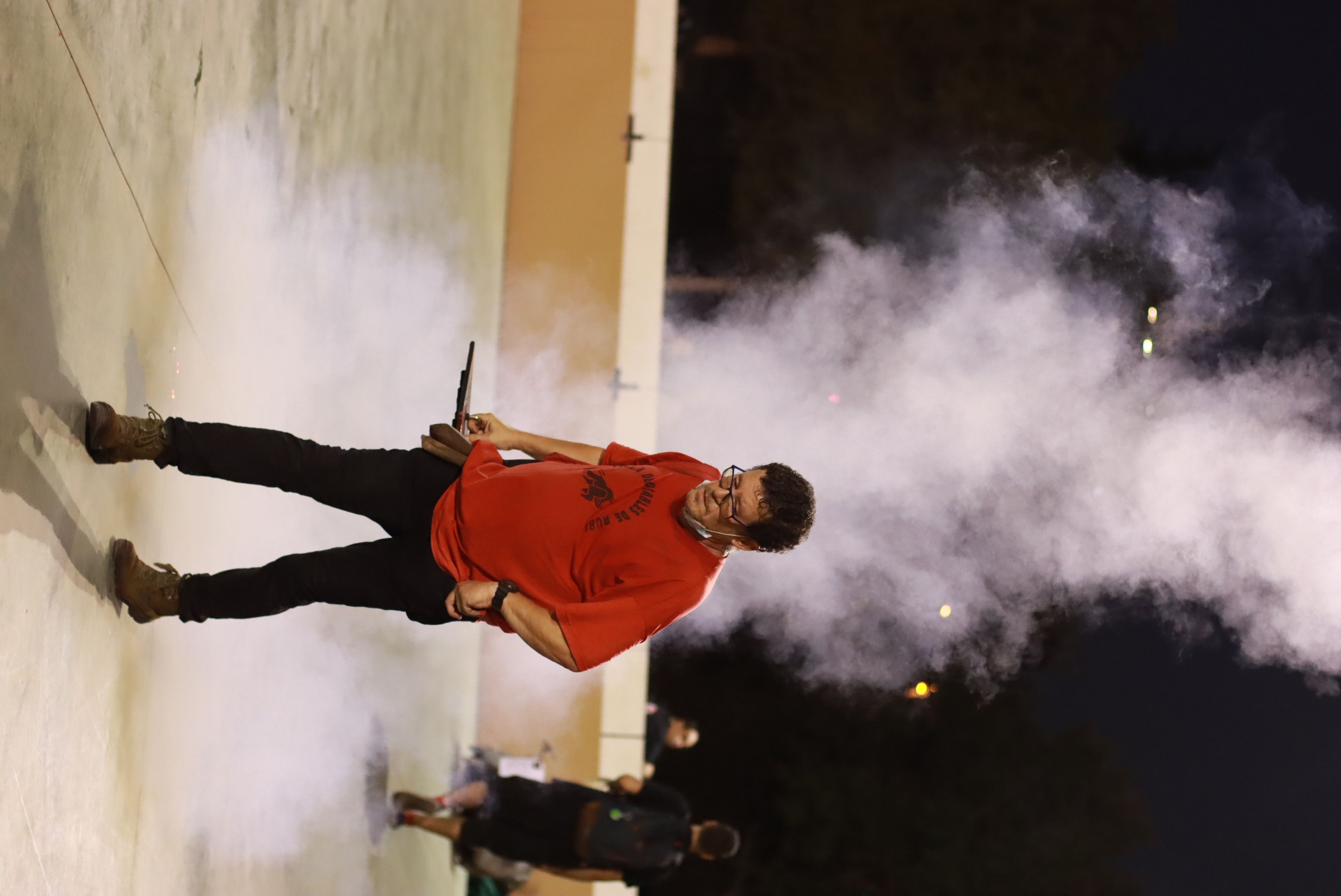 Les bèsties de foc i les colles de diables de Rubí donen el tret de sortida a la Festa Major Petita de Sant Roc. FOTO: Josep Llamas