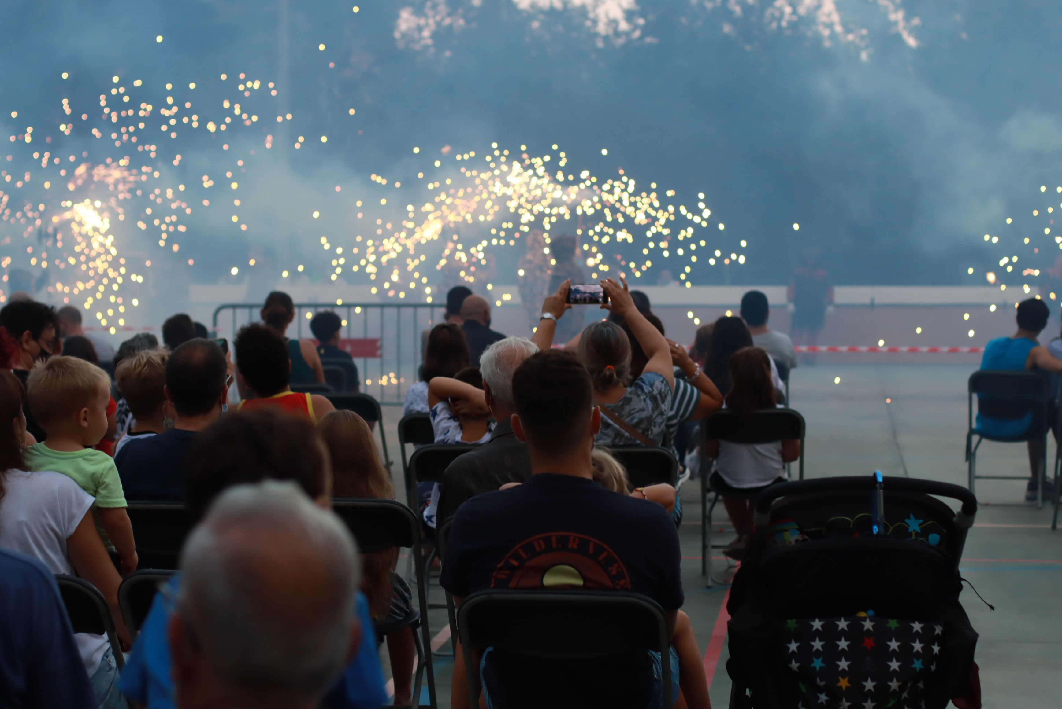 Moment del raval infantil amb la Colla de Diables de la Riera, la Colla de Diables Rubeo Diablorum i la Colla de Diables de Rubí. FOTO: Josep Llamas