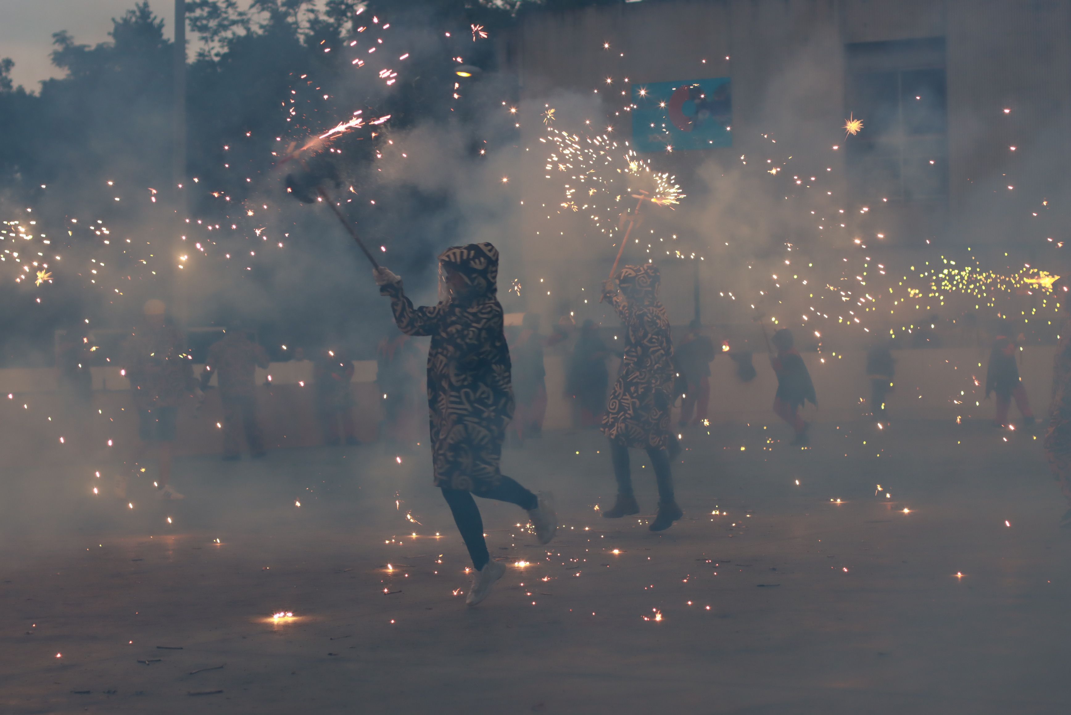 Moment del raval infantil amb la Colla de Diables de la Riera, la Colla de Diables Rubeo Diablorum i la Colla de Diables de Rubí. FOTO: Josep Llamas