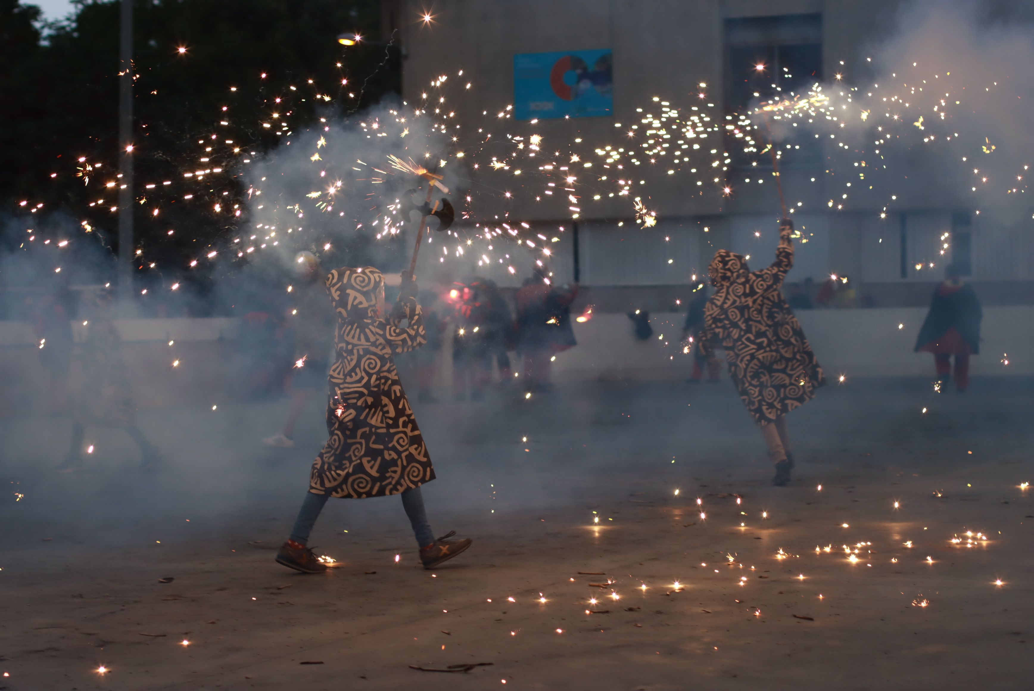 Moment del raval infantil amb la Colla de Diables de la Riera, la Colla de Diables Rubeo Diablorum i la Colla de Diables de Rubí. FOTO: Josep Llamas