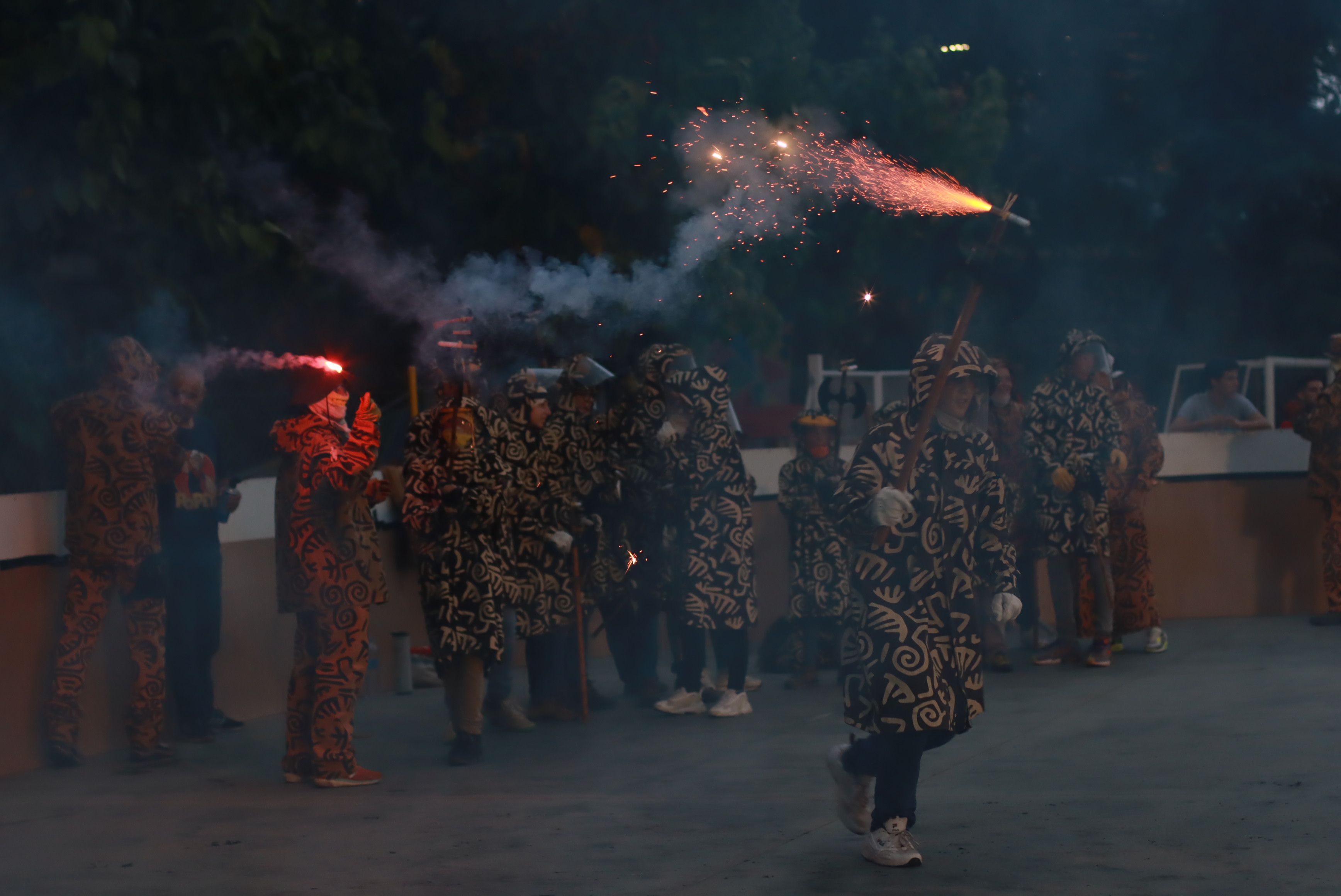 Moment del raval infantil amb la Colla de Diables de la Riera, la Colla de Diables Rubeo Diablorum i la Colla de Diables de Rubí. FOTO: Josep Llamas